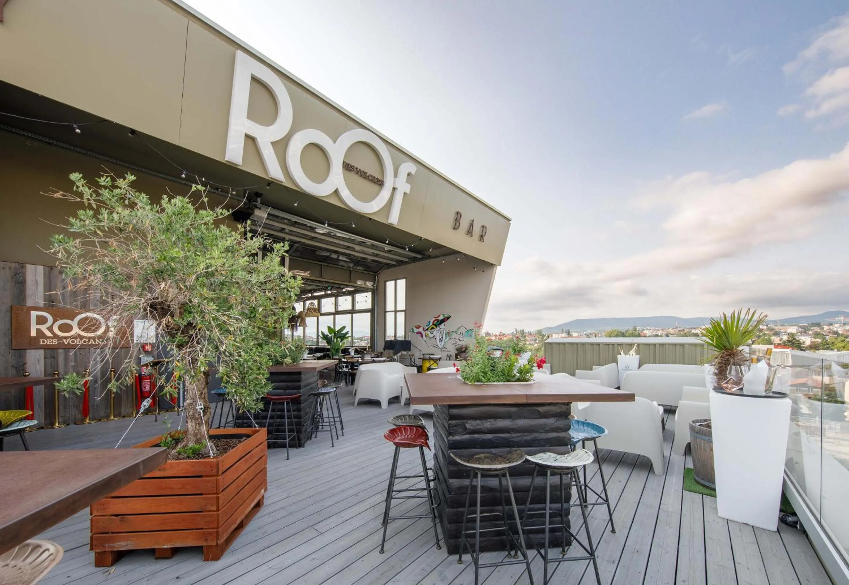 Balcony/Terrace in B&B HOTEL Clermont-Ferrand A71-A75 La Méridienne