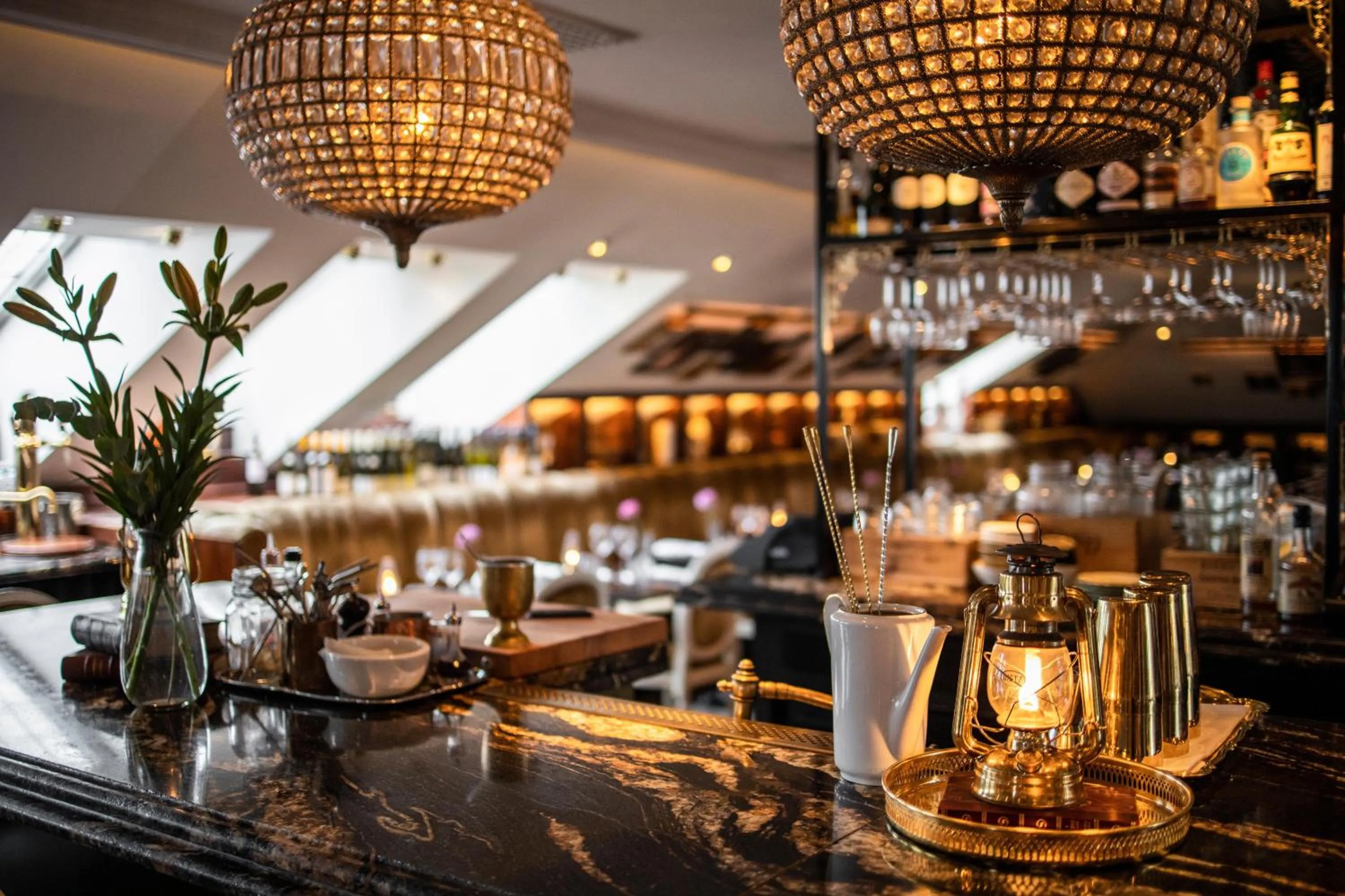 Restaurant/places to eat in Hotel Pigalle