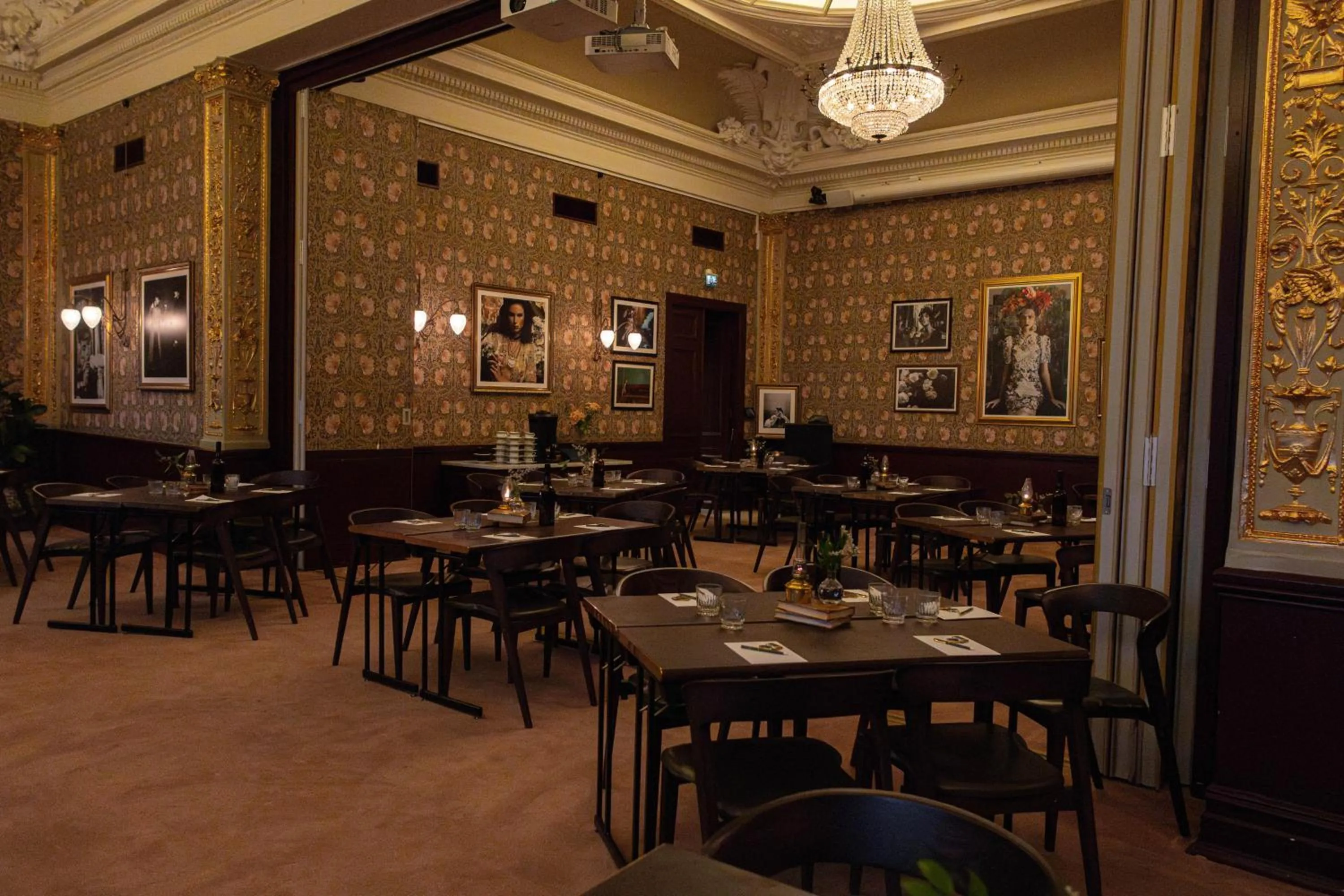 Meeting/conference room in Hotel Pigalle