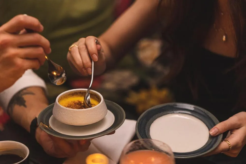 Restaurant/places to eat in Hotel Pigalle