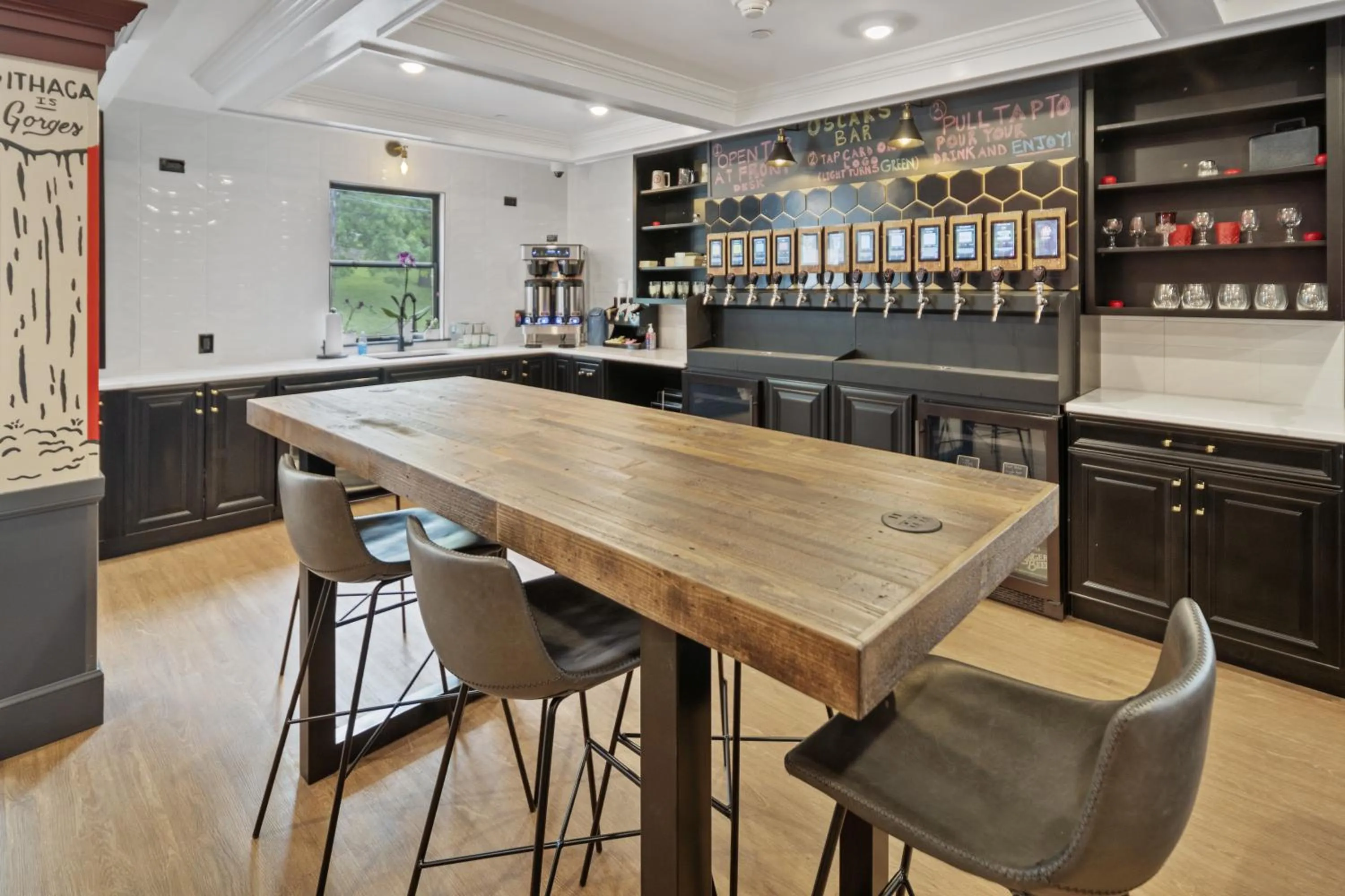 Coffee/tea facilities in The Dorm Hotel