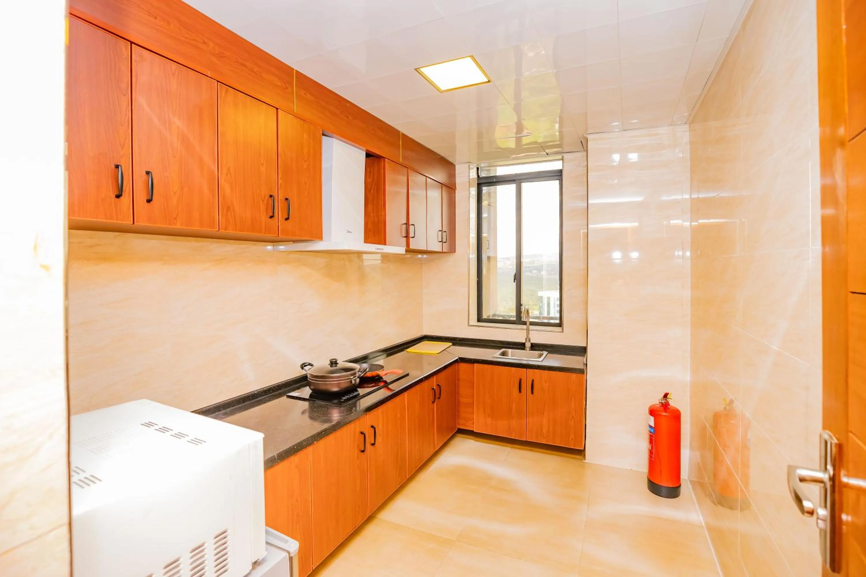 Kitchen or kitchenette in M Hotel Kigali