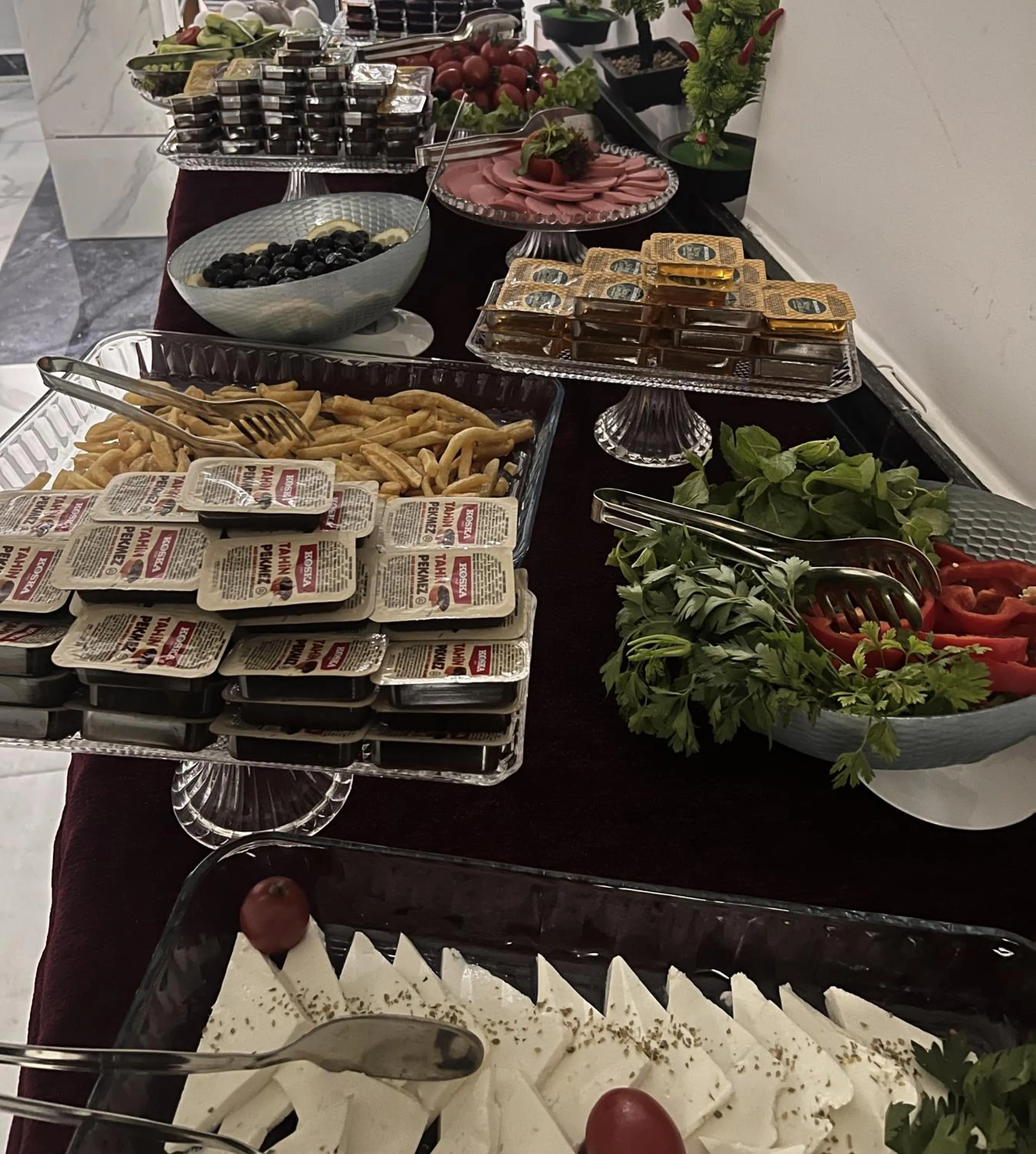 Buffet breakfast in Babil Hotel