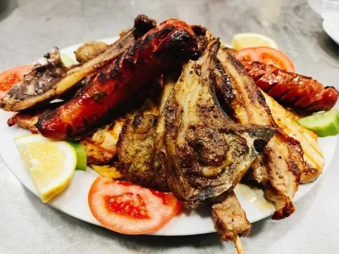 Restaurant/places to eat in Victoria's Suites Corfu