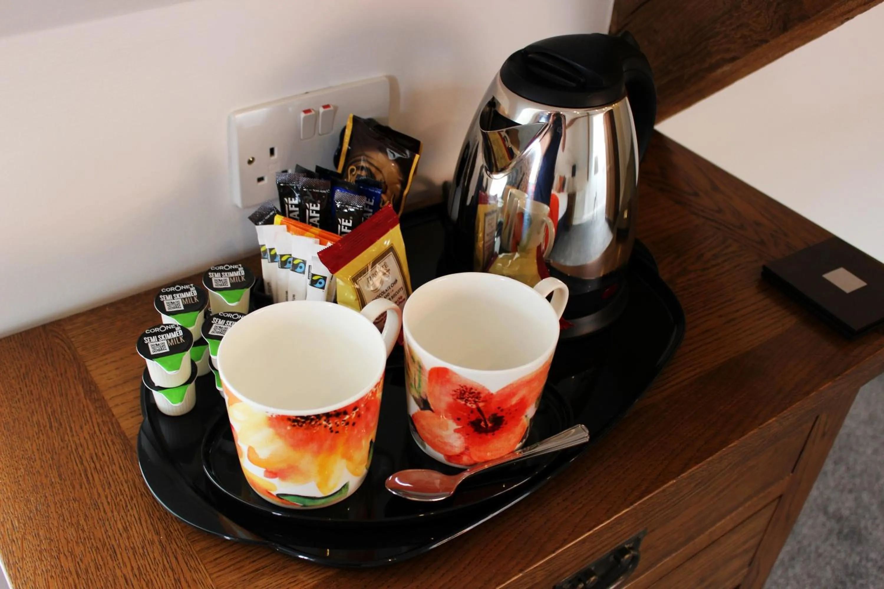 Coffee/tea facilities in Kings Head Hotel