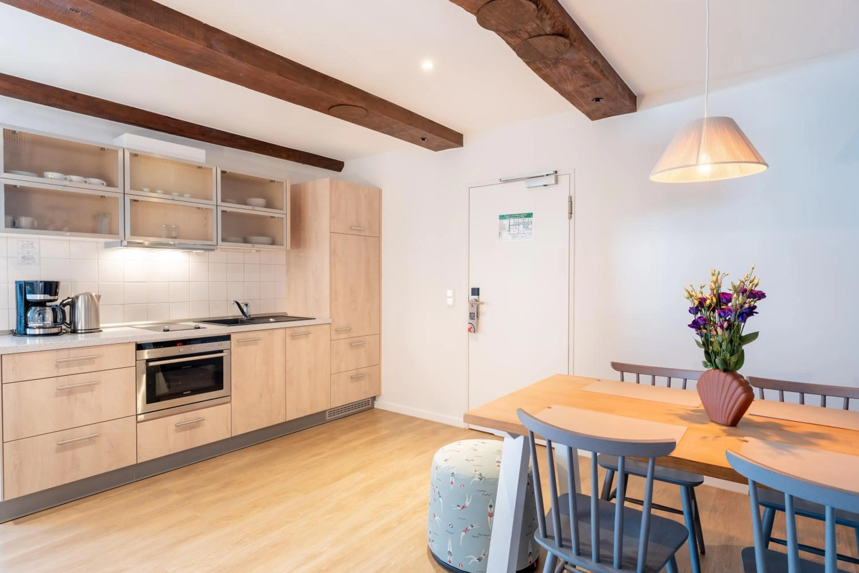 Kitchen or kitchenette in Hotel Strandhus