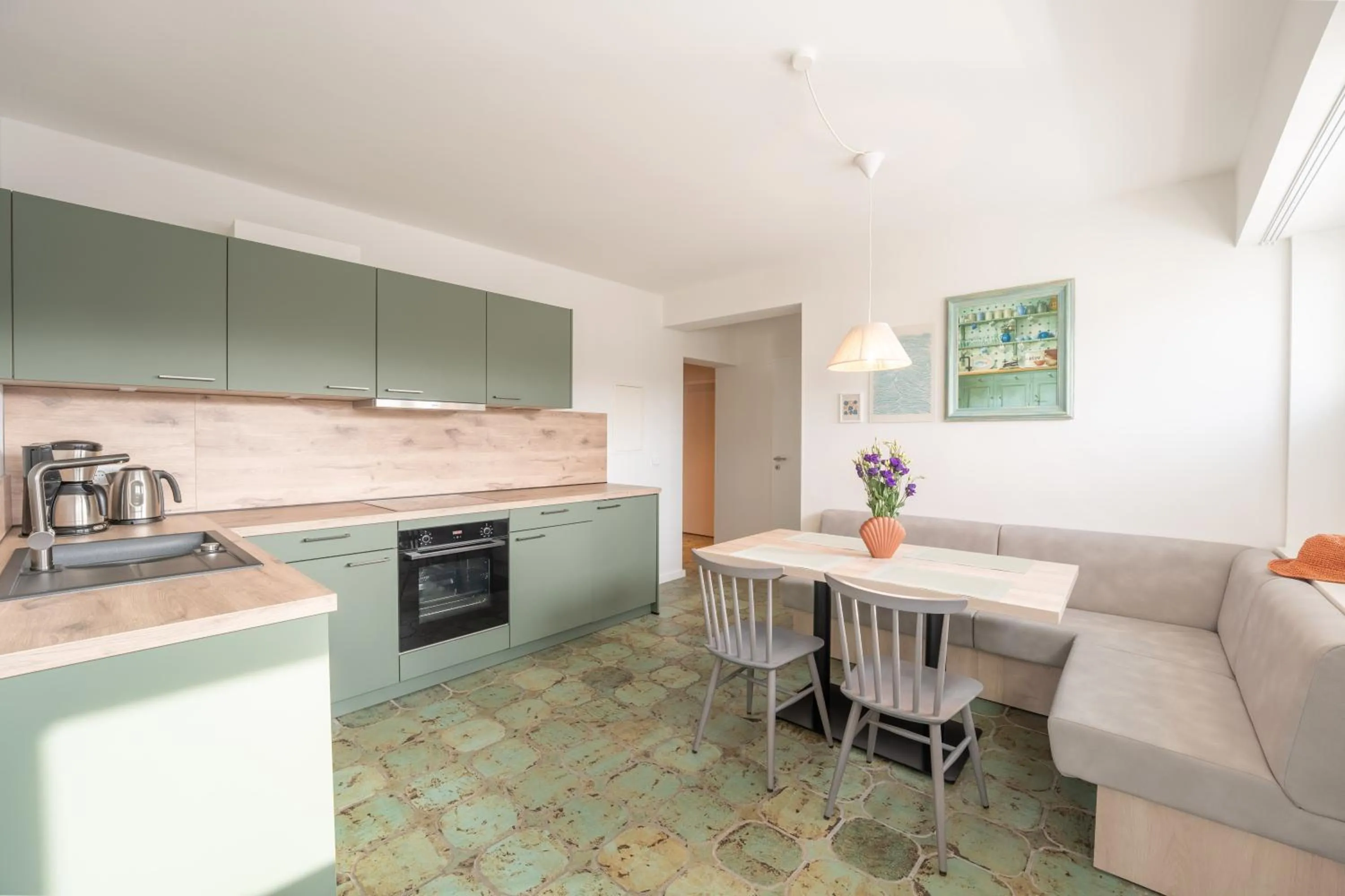 Kitchen or kitchenette in Hotel Strandhus