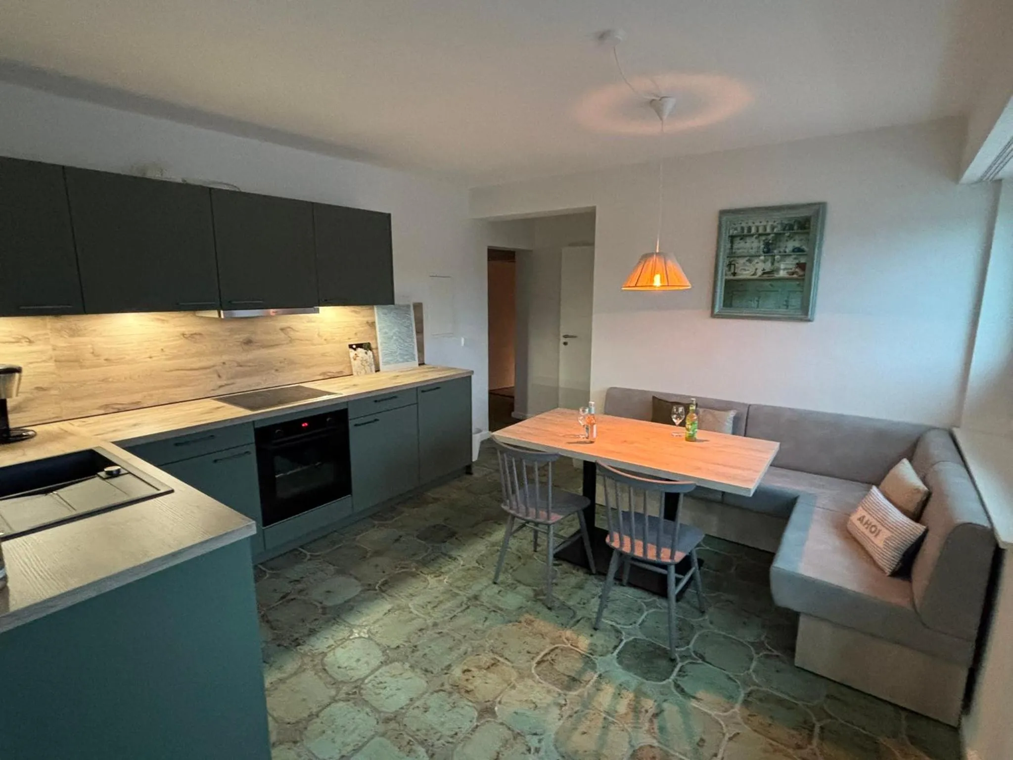 Kitchen or kitchenette in Hotel Strandhus