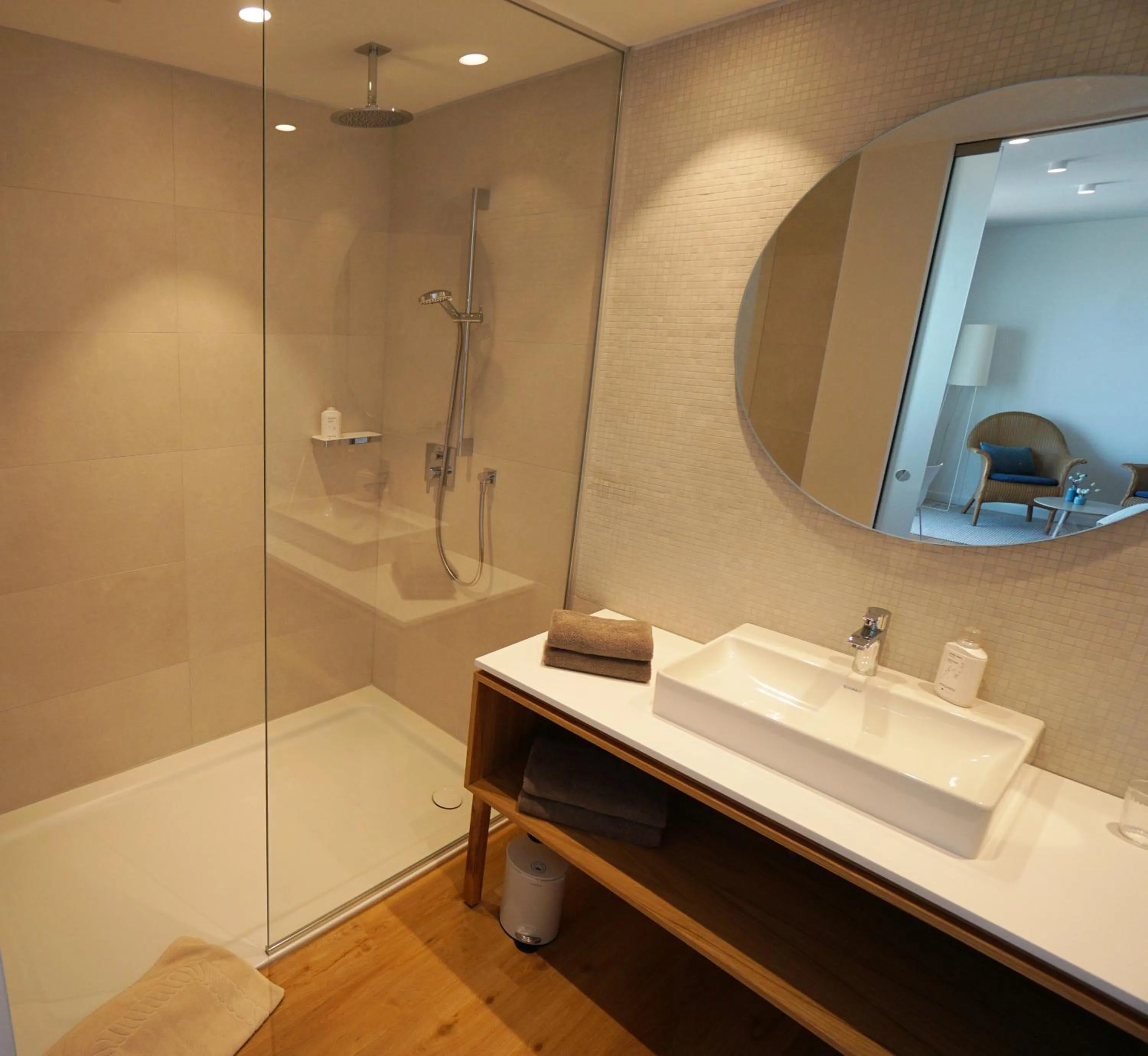 Photo of the whole room in Hotel Strandhus