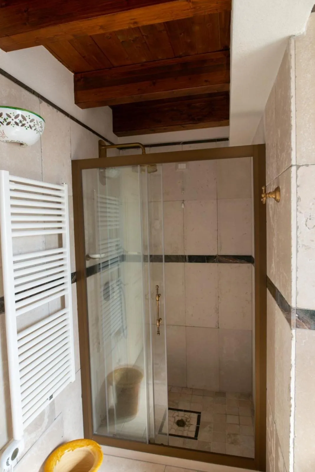 Shower in Masseria Antoglia