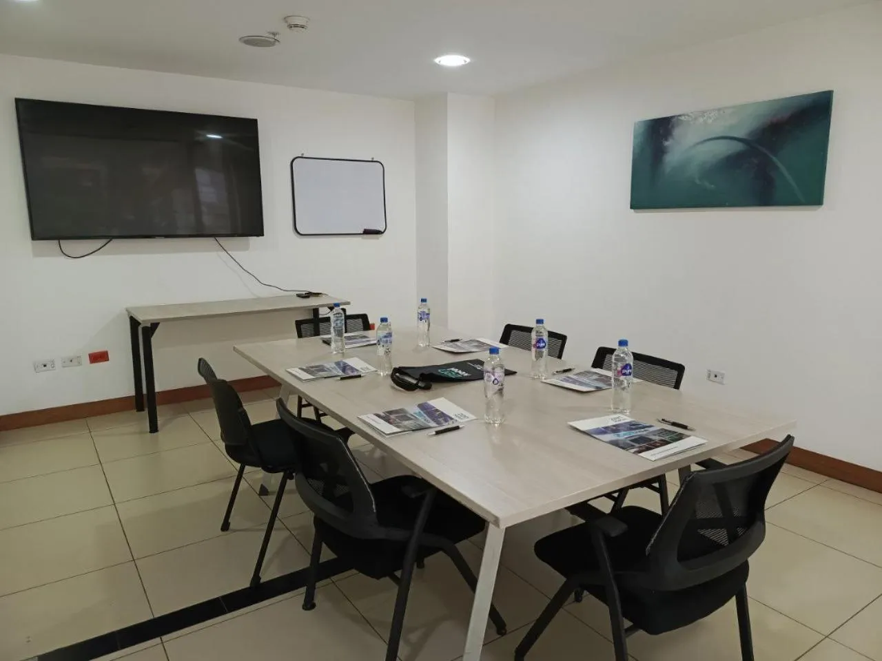 Meeting/conference room in 9D Hotel