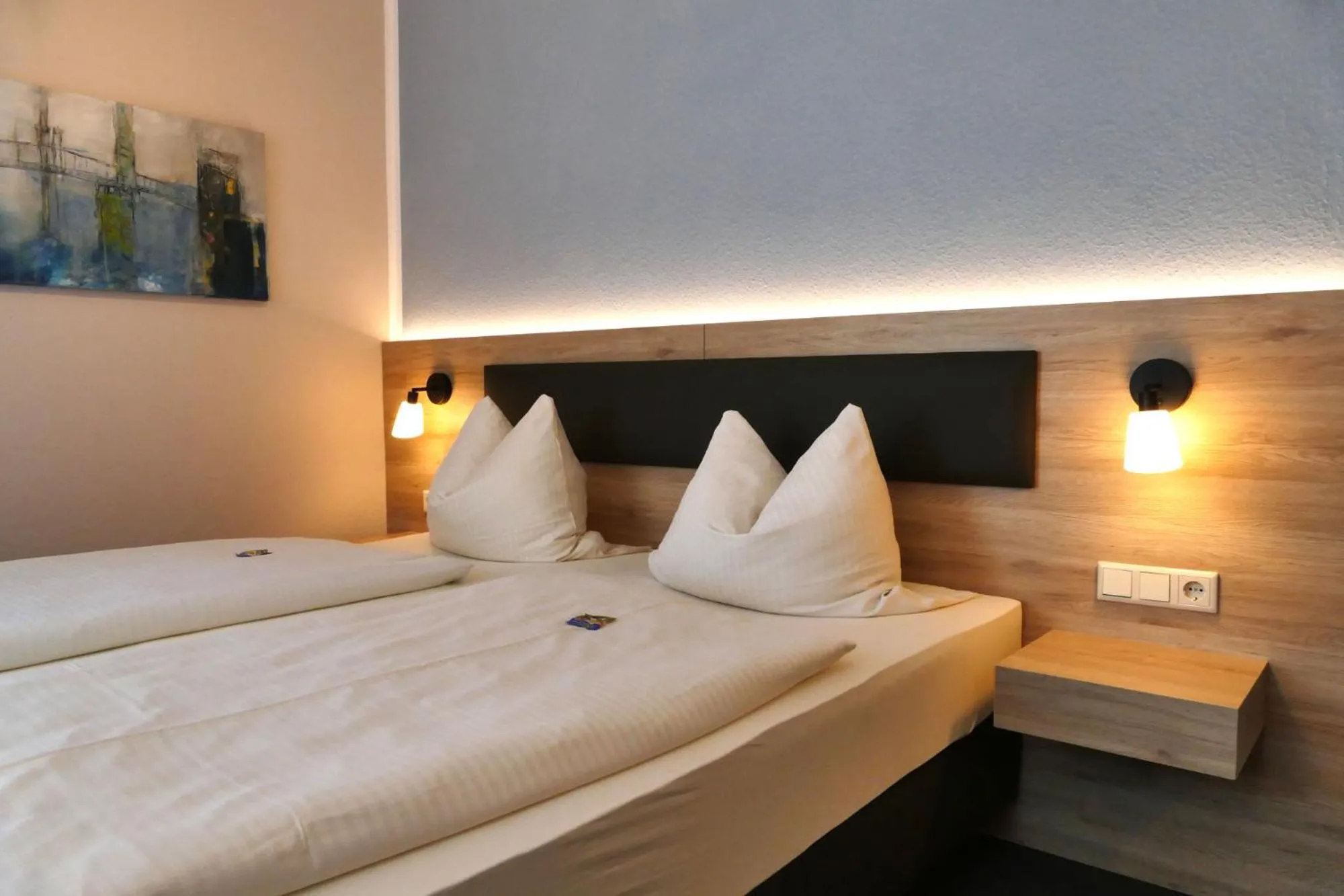 Photo of the whole room, Bed in Hasi's Hotel