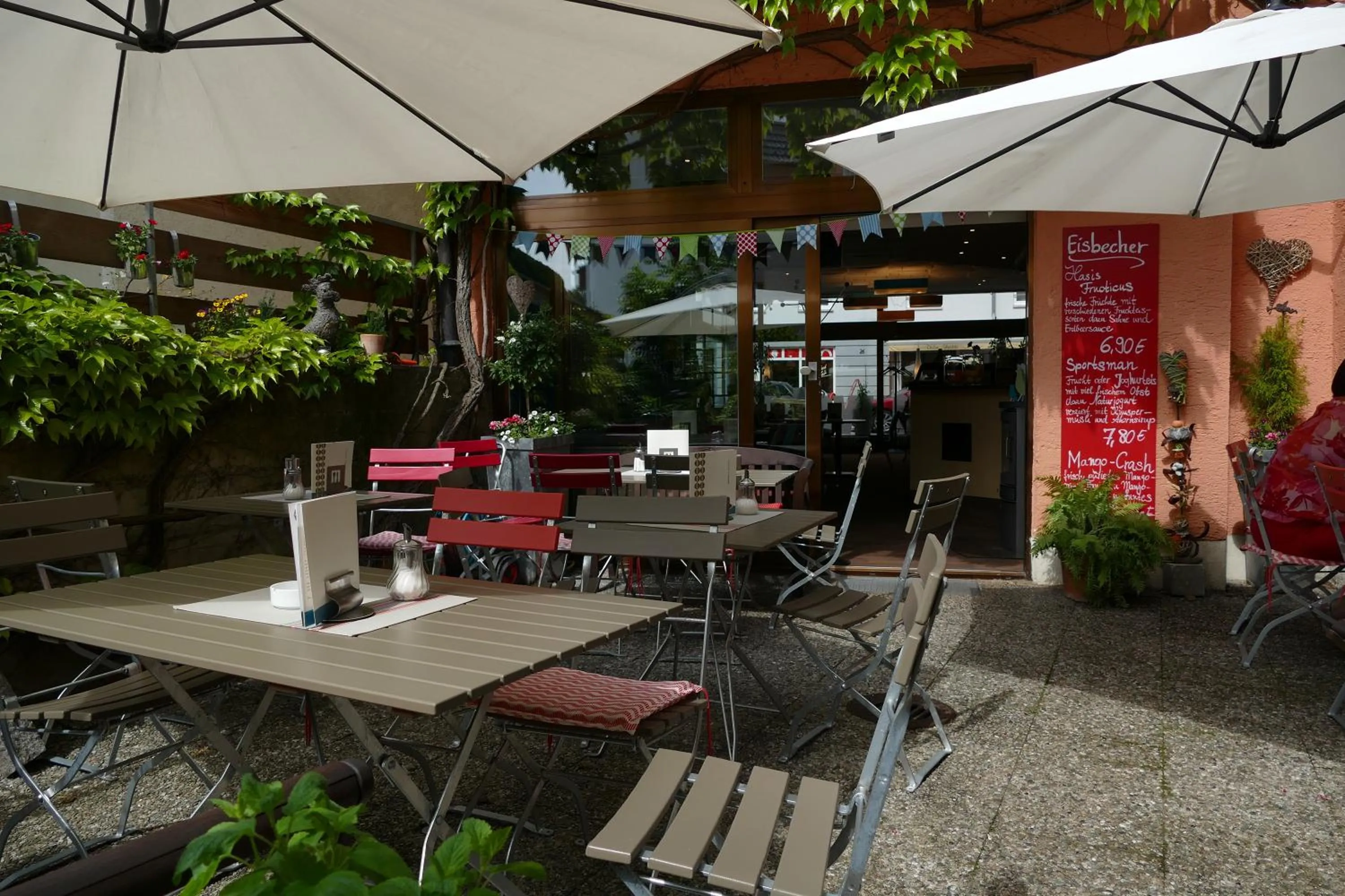 Breakfast in Hasi's Hotel