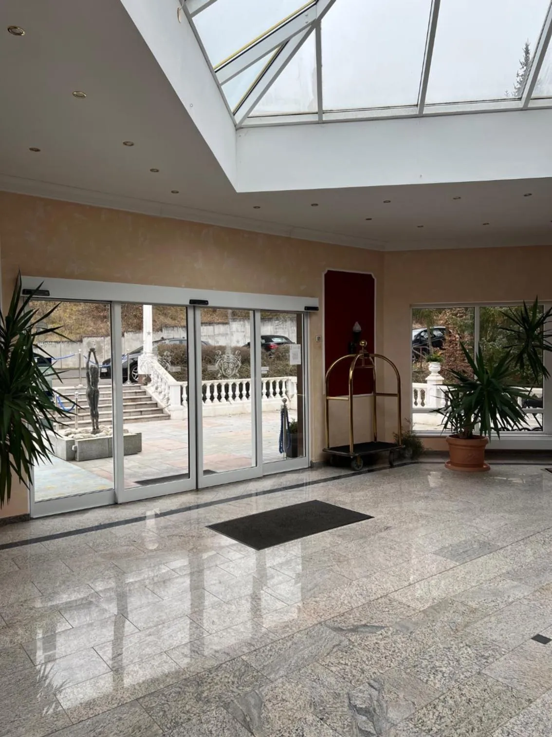 Lobby or reception in Parkhotel Maasberg GmbH