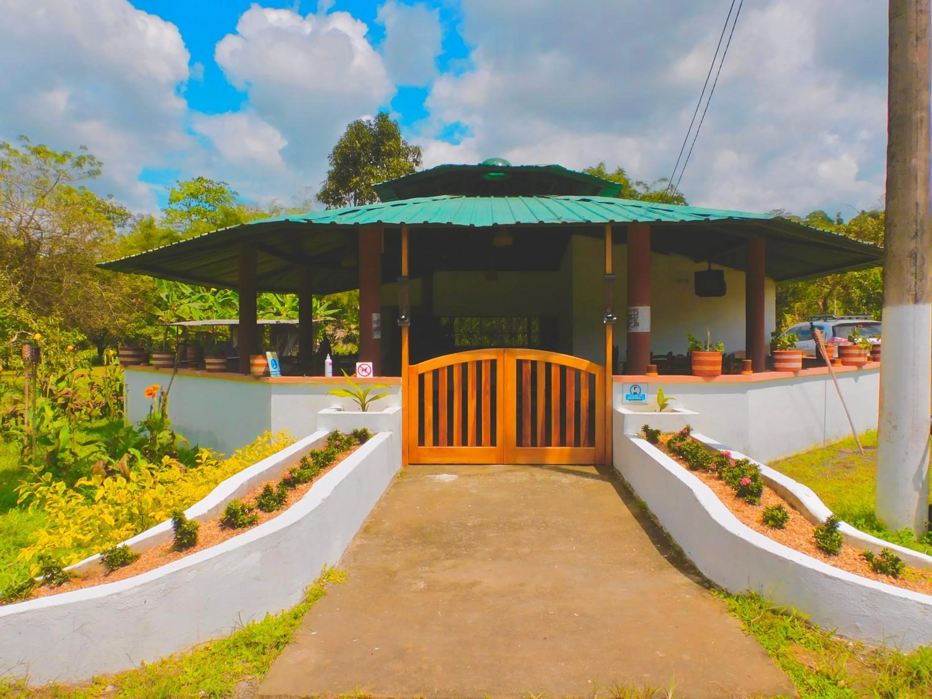 Property building in Puerto Quito Lodge - Las Iguanas