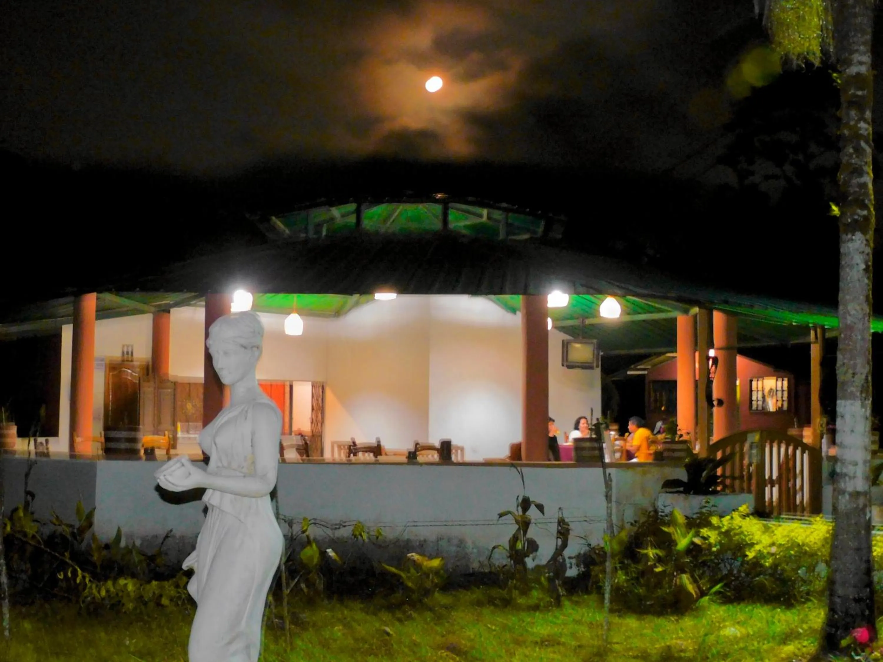 Property building in Puerto Quito Lodge - Las Iguanas