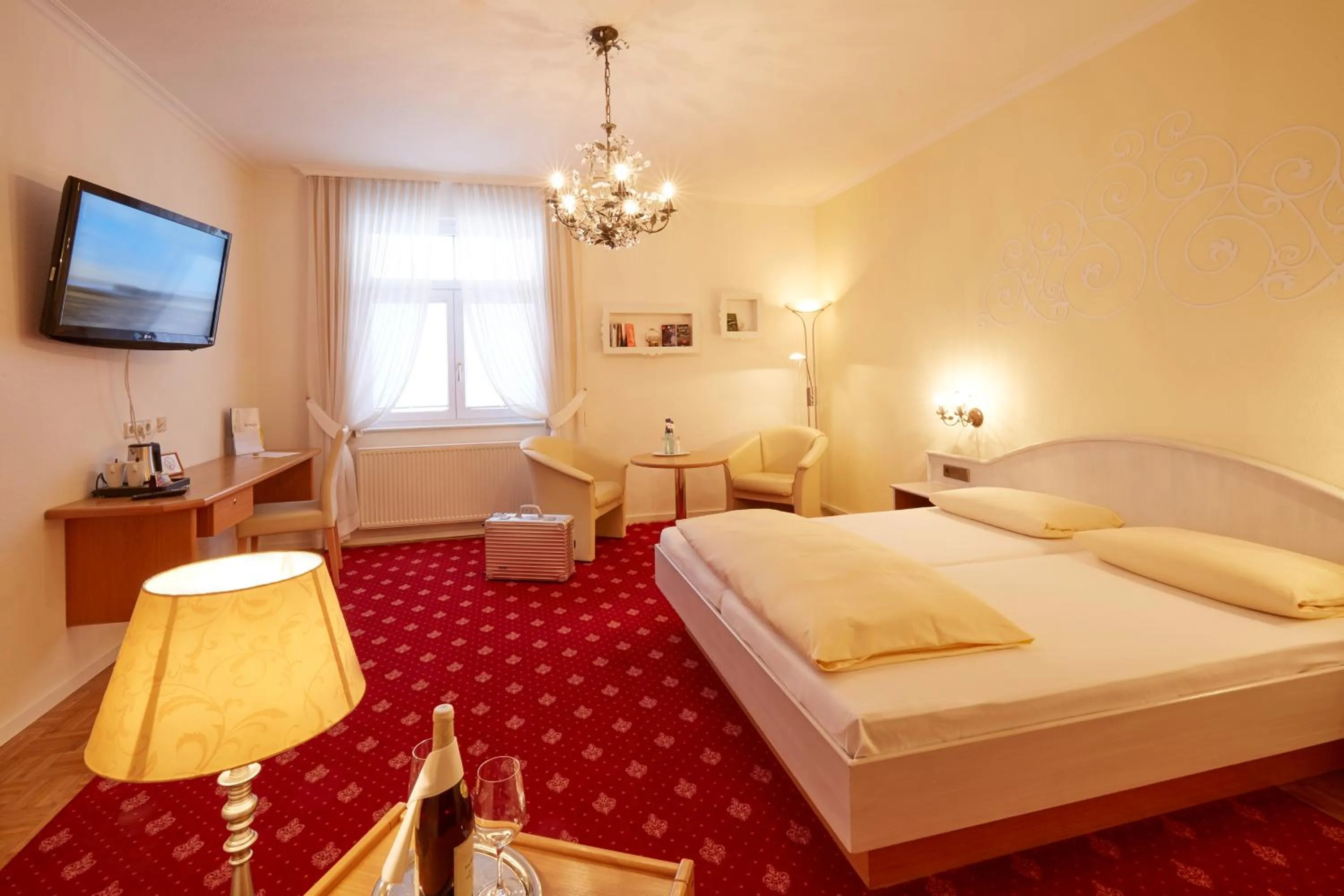 Photo of the whole room, Bed in Hotel Restaurant Lindenhof