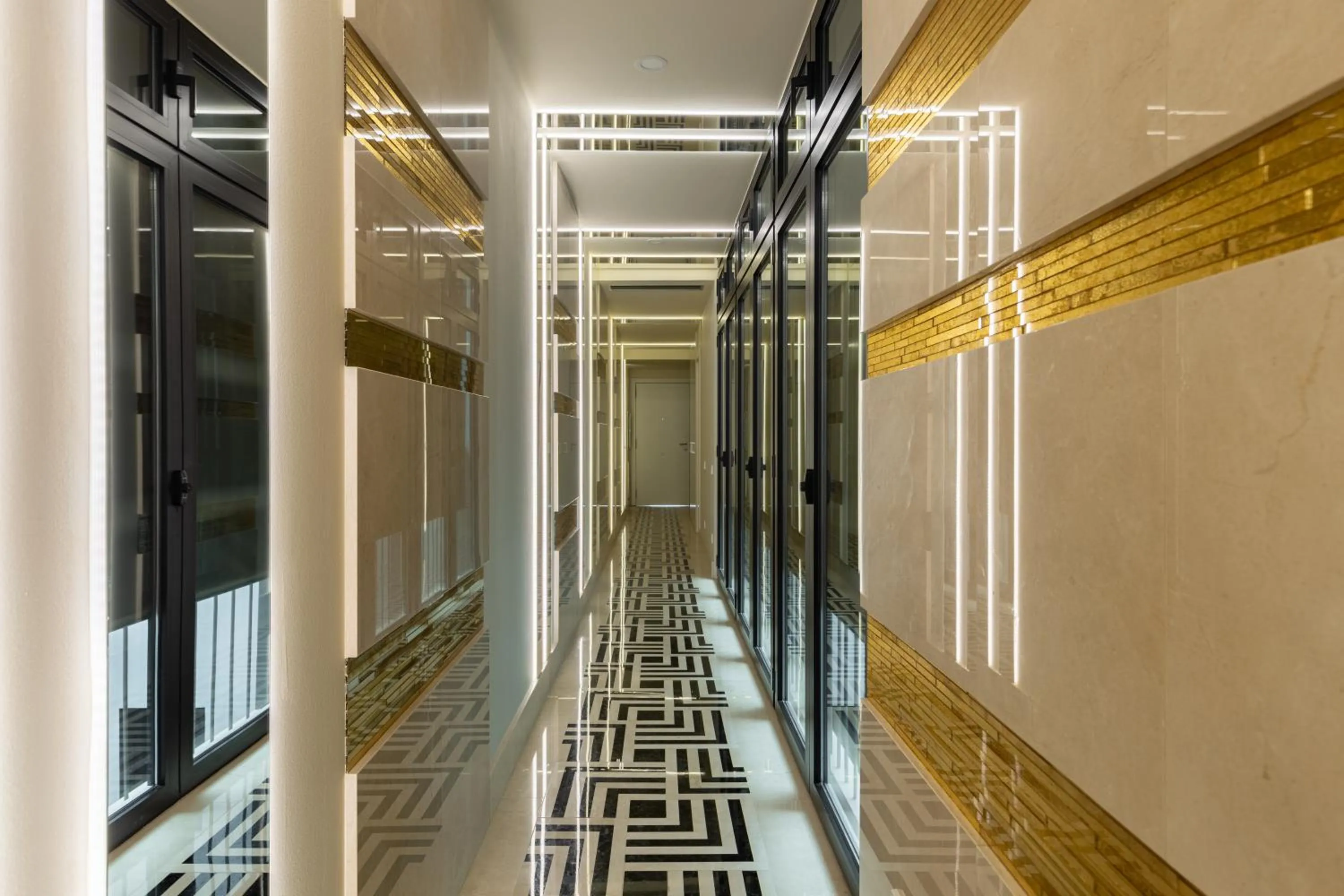 Property building in Cosmo Apartments Rambla Catalunya