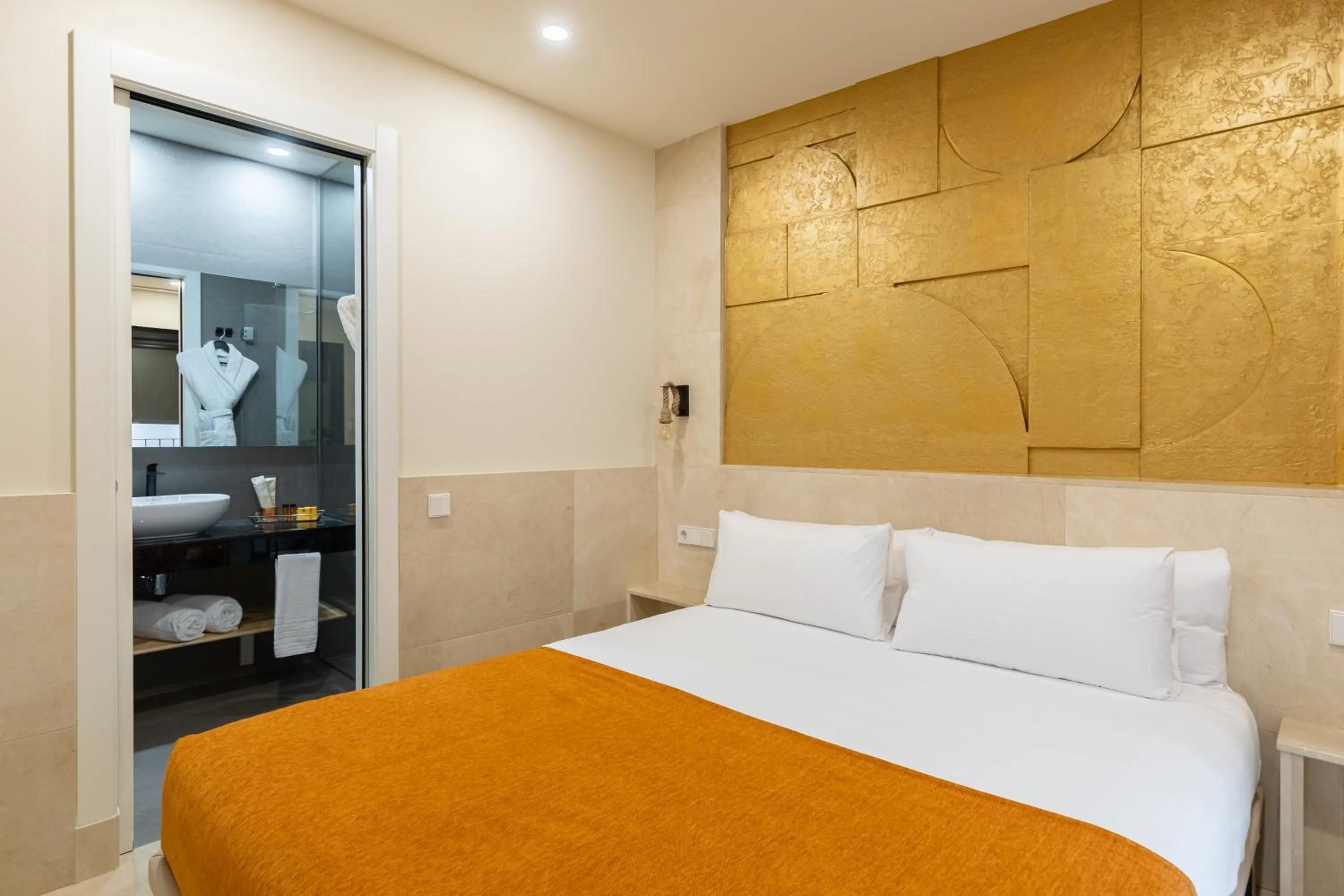 Bedroom, Bed in Cosmo Apartments Rambla Catalunya