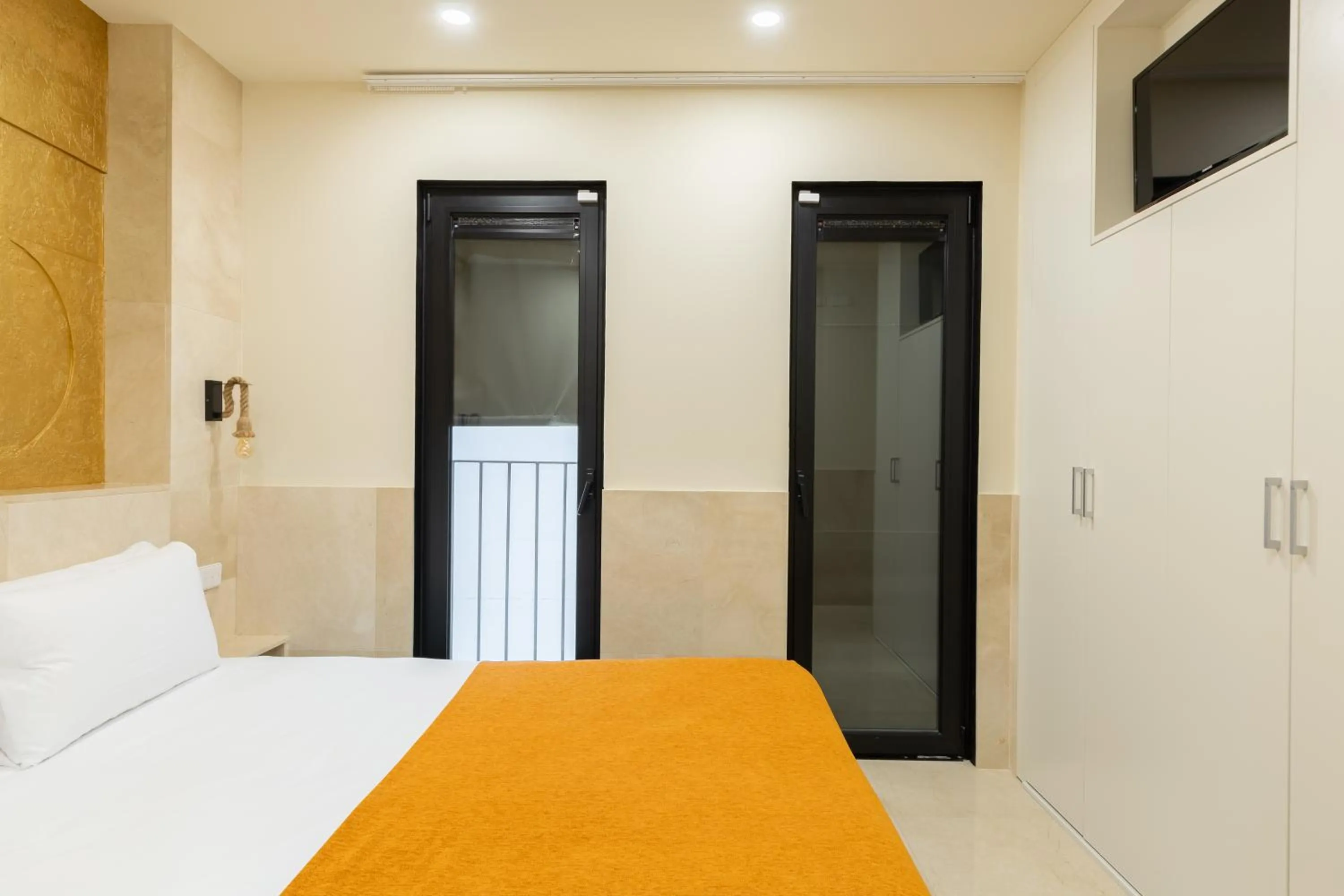 Bed in Cosmo Apartments Rambla Catalunya