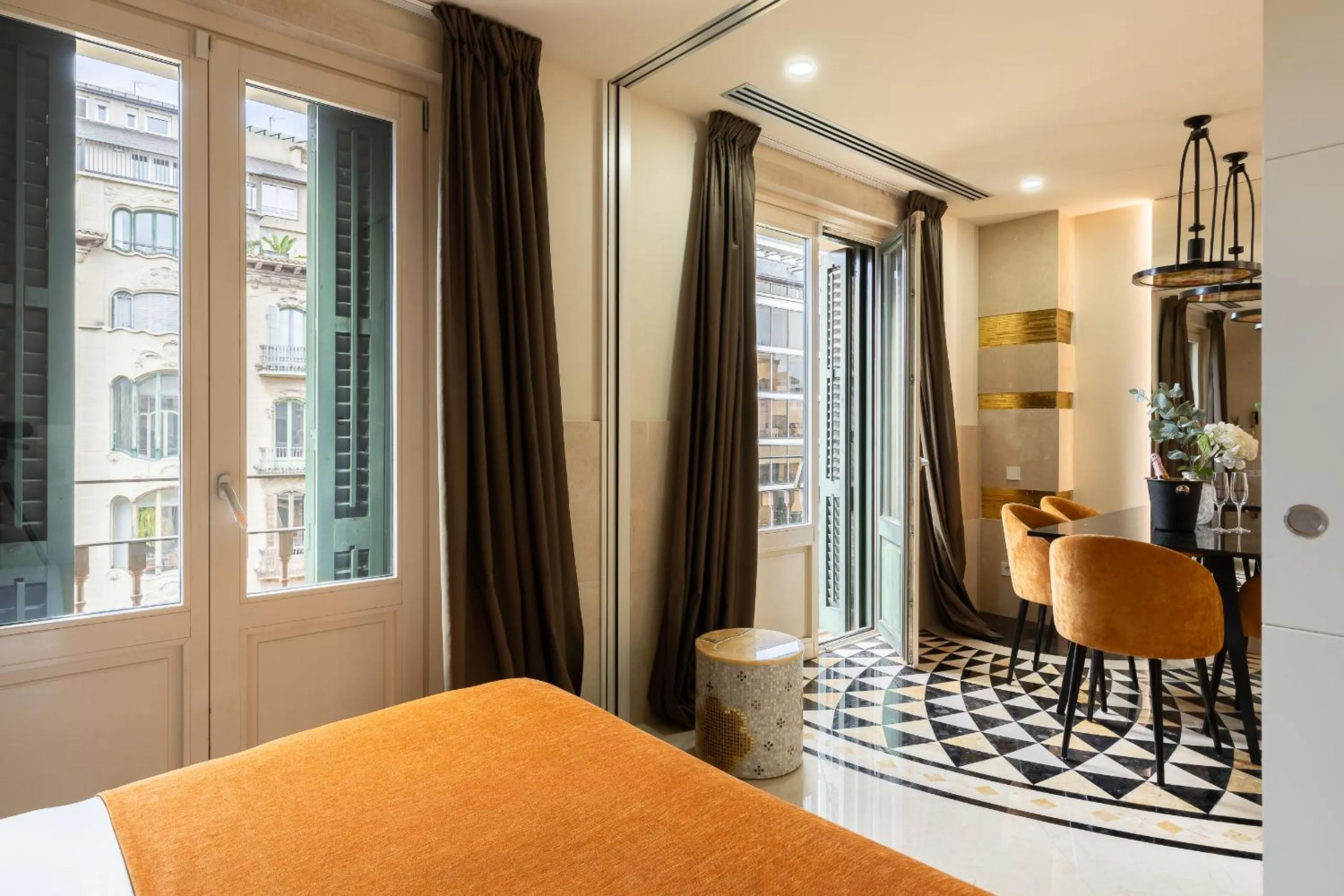 Bed in Cosmo Apartments Rambla Catalunya