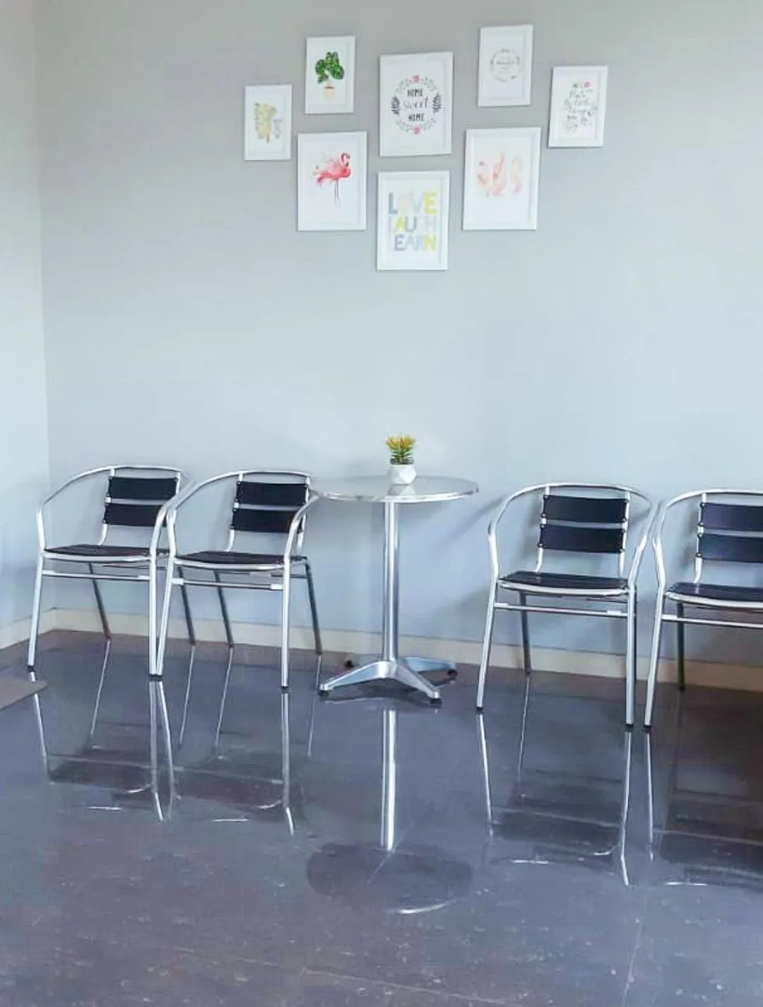 Seating area in Villa Mangli Monochrome Syariah by eComerceloka