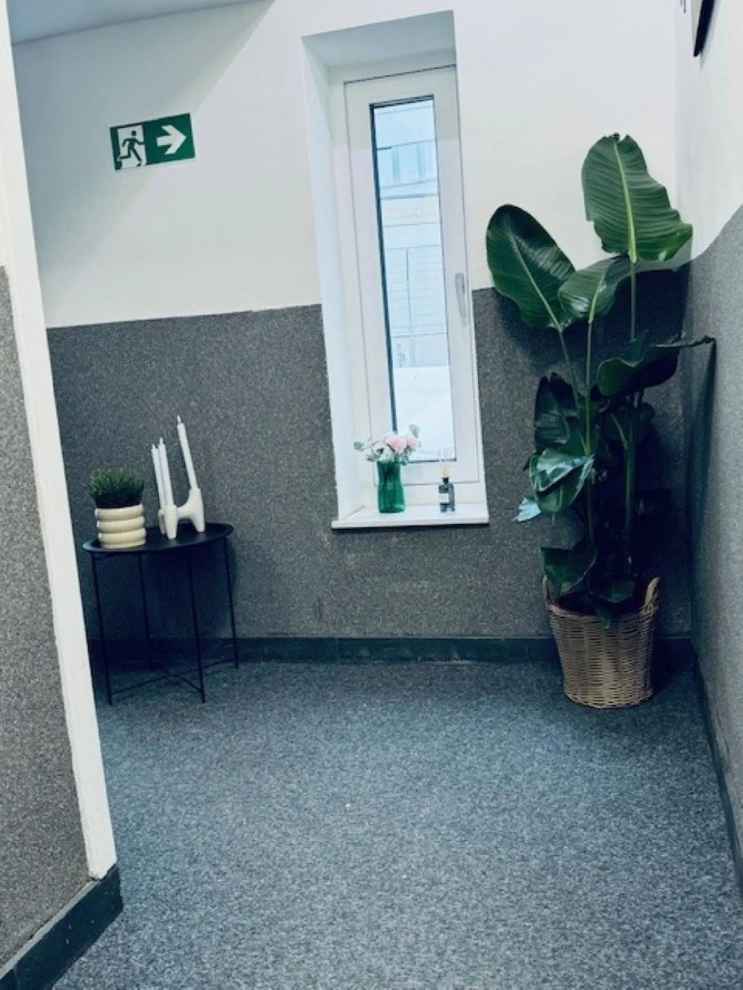 Property building in Hotel Charlton