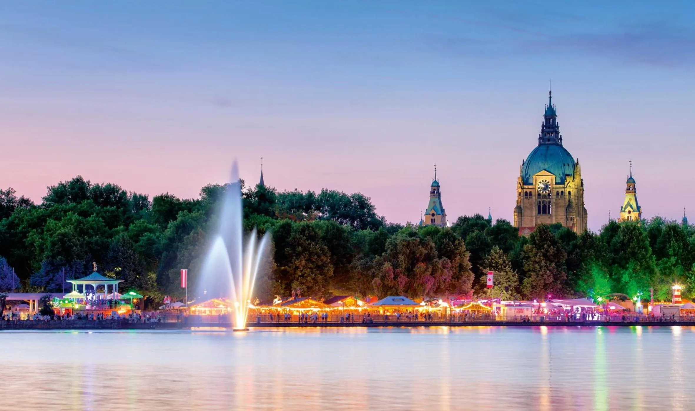 Nearby landmark in Hotel Charlton