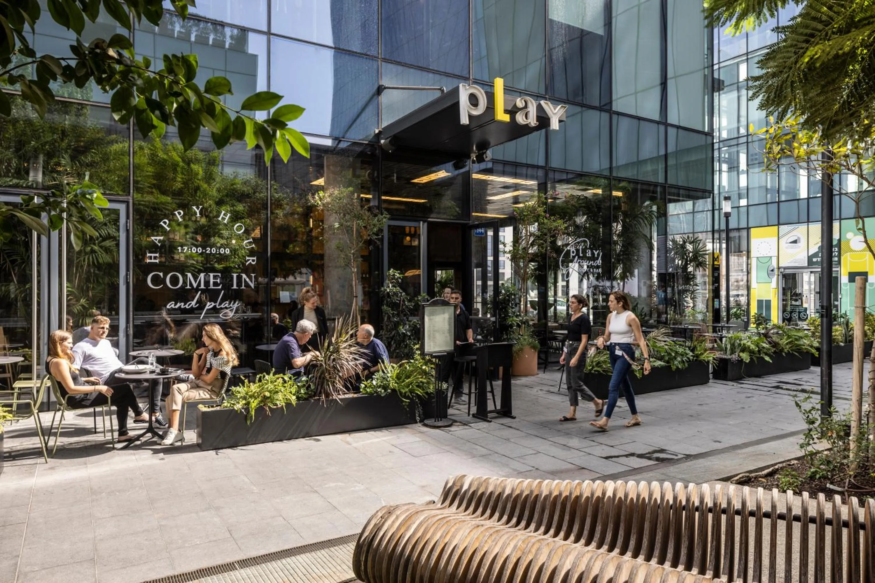 Property building in Play Midtown Hotel Tel Aviv