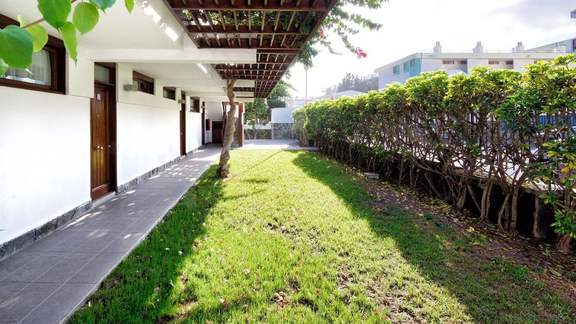 Garden in Las Nasas by Labranda