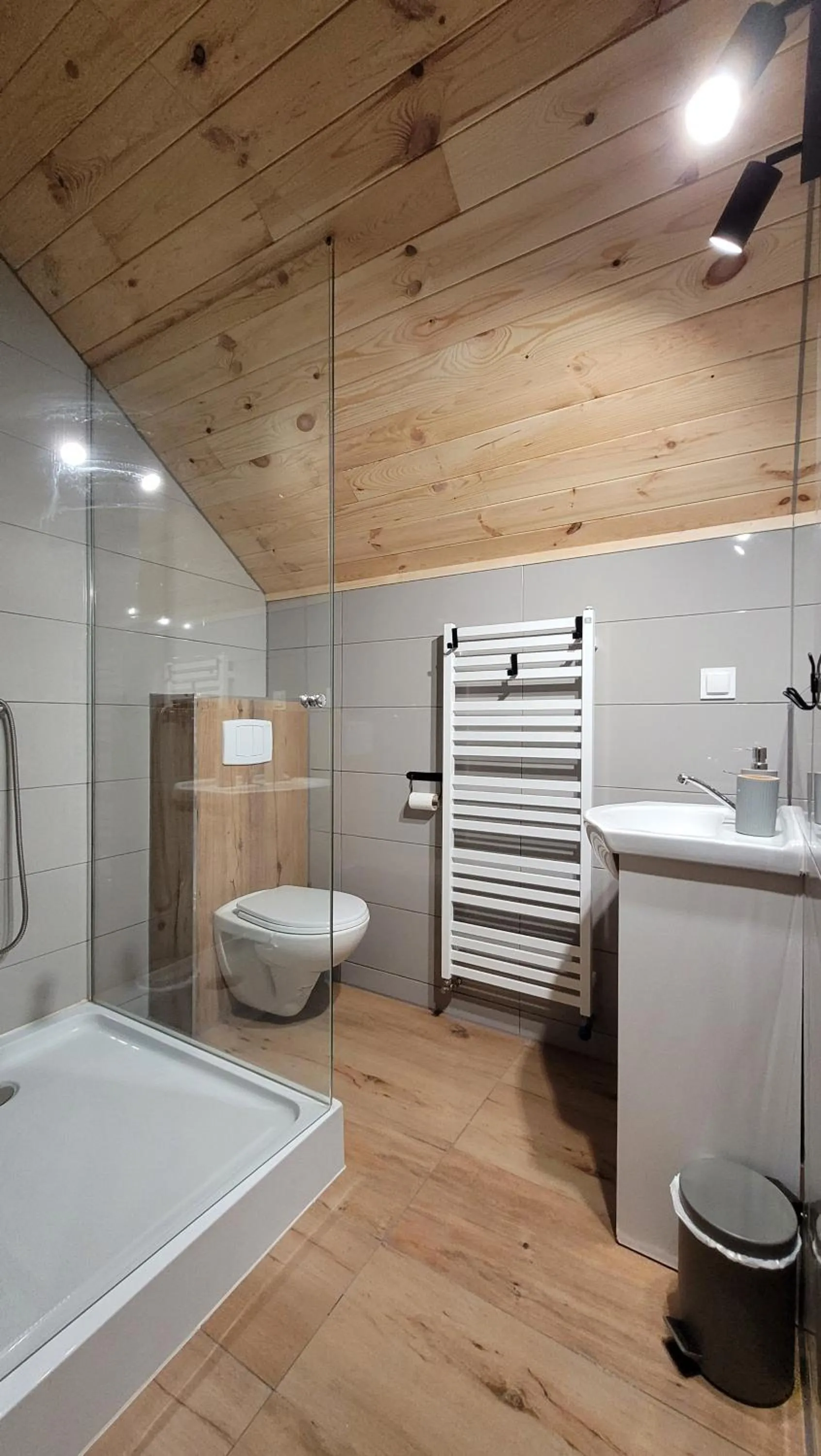 Shower in Wrzosowe Wzgórze