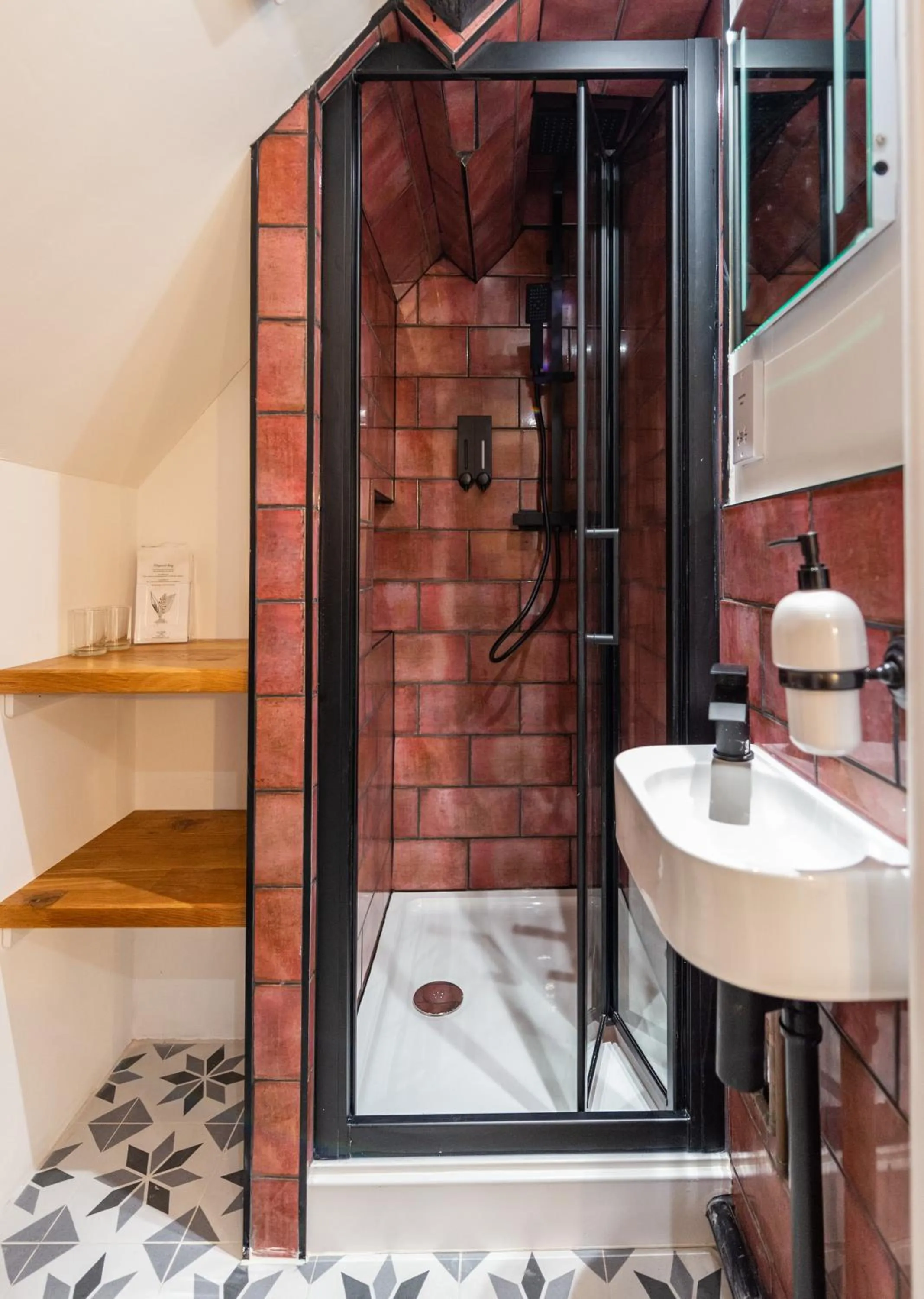 Bathroom in Riize Boutique Hotel Worcester Self Check-in City Centre