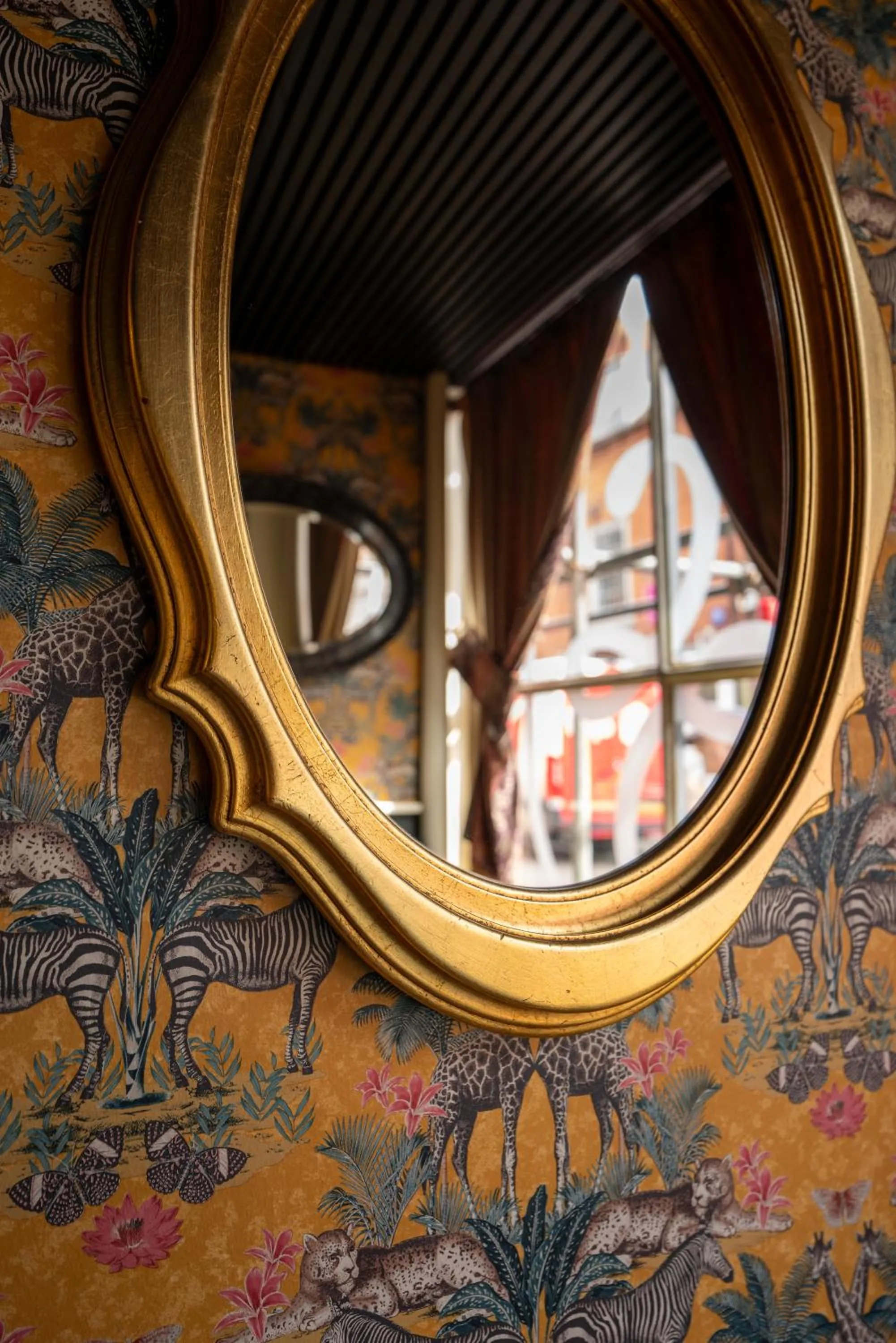 Lounge or bar in Riize Boutique Hotel Worcester Self Check-in City Centre