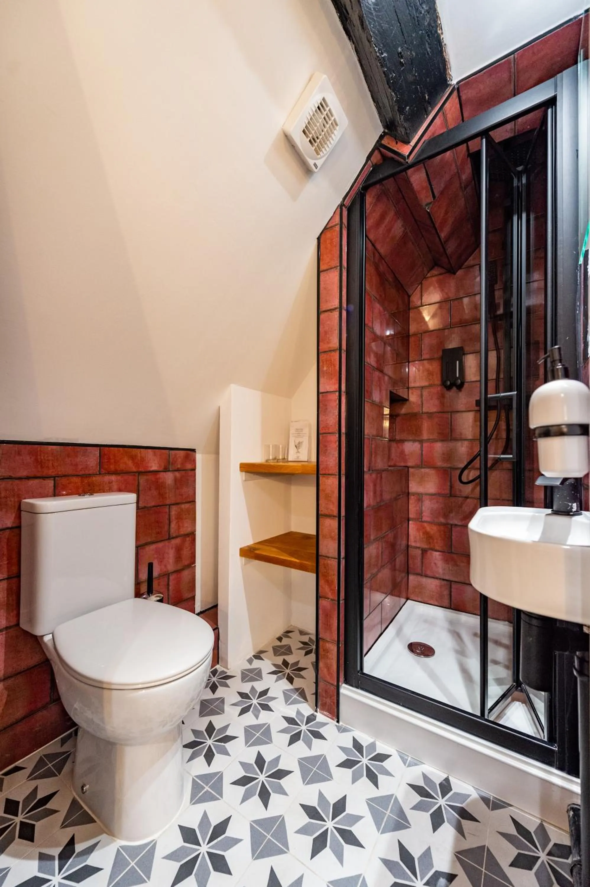 Riize Boutique Hotel Worcester Self Check-in City Centre