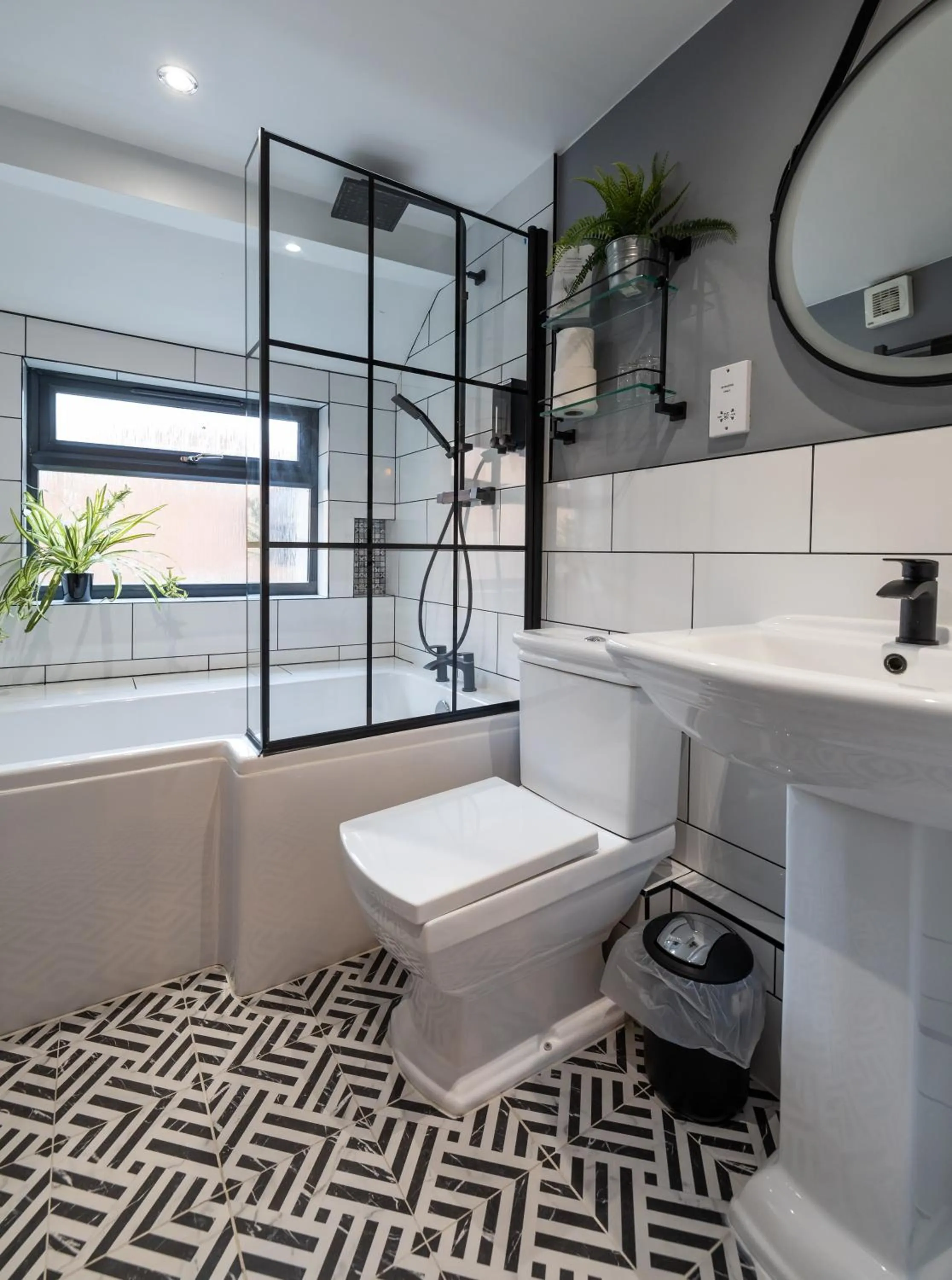 Riize Boutique Hotel Worcester Self Check-in City Centre