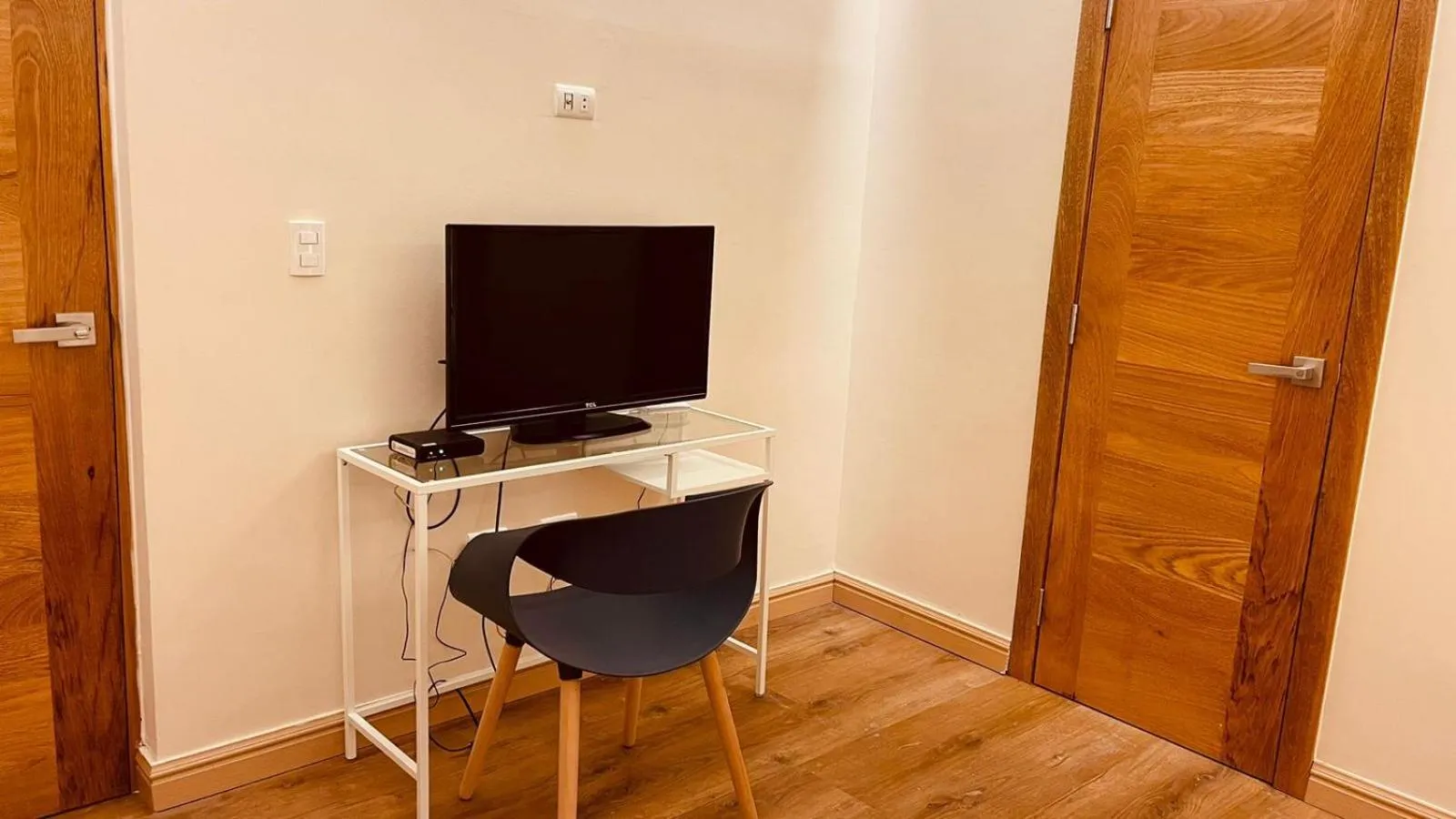 TV and multimedia in Hotel La Colonia