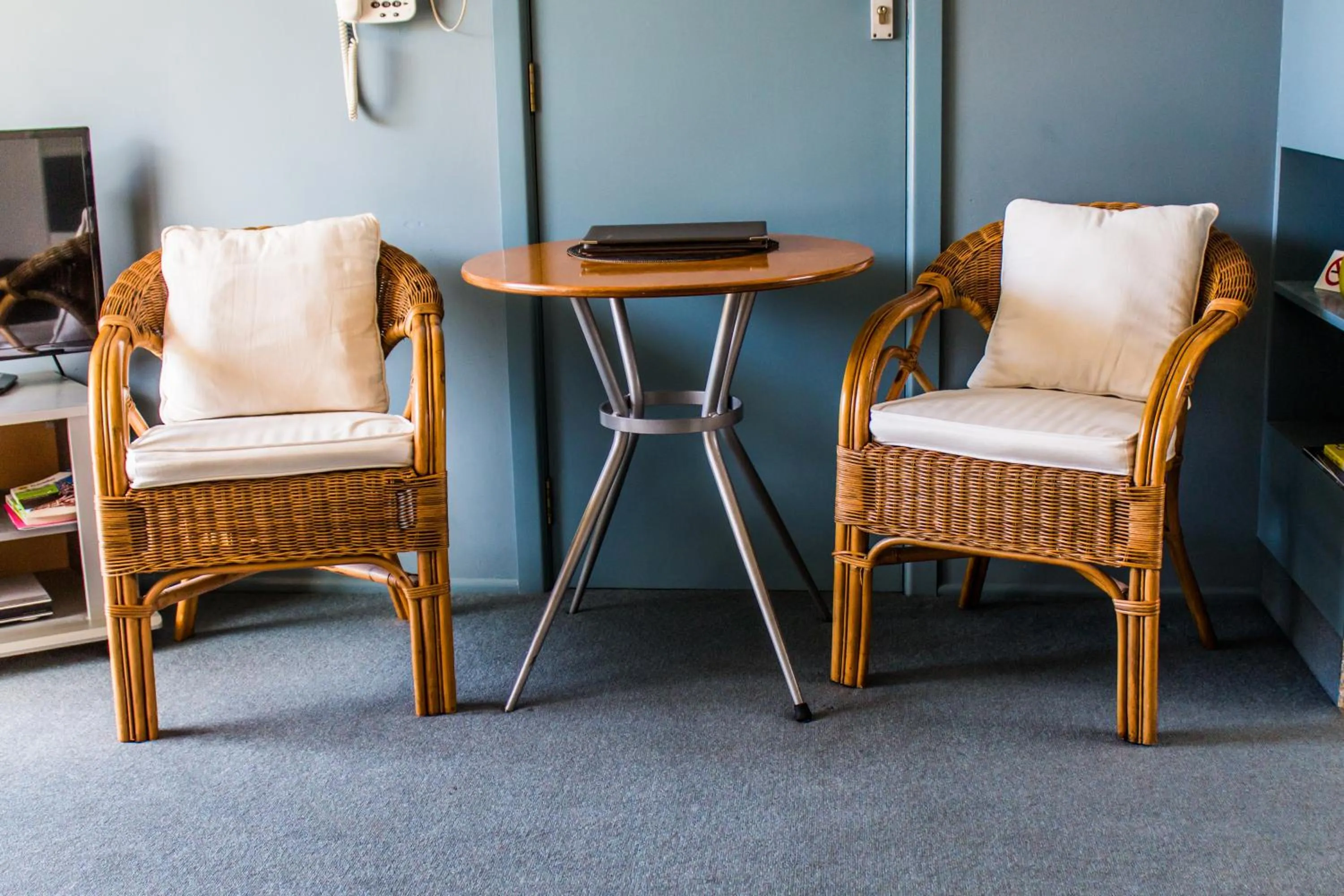 Dining area in Bella Tuscany Motor Lodge