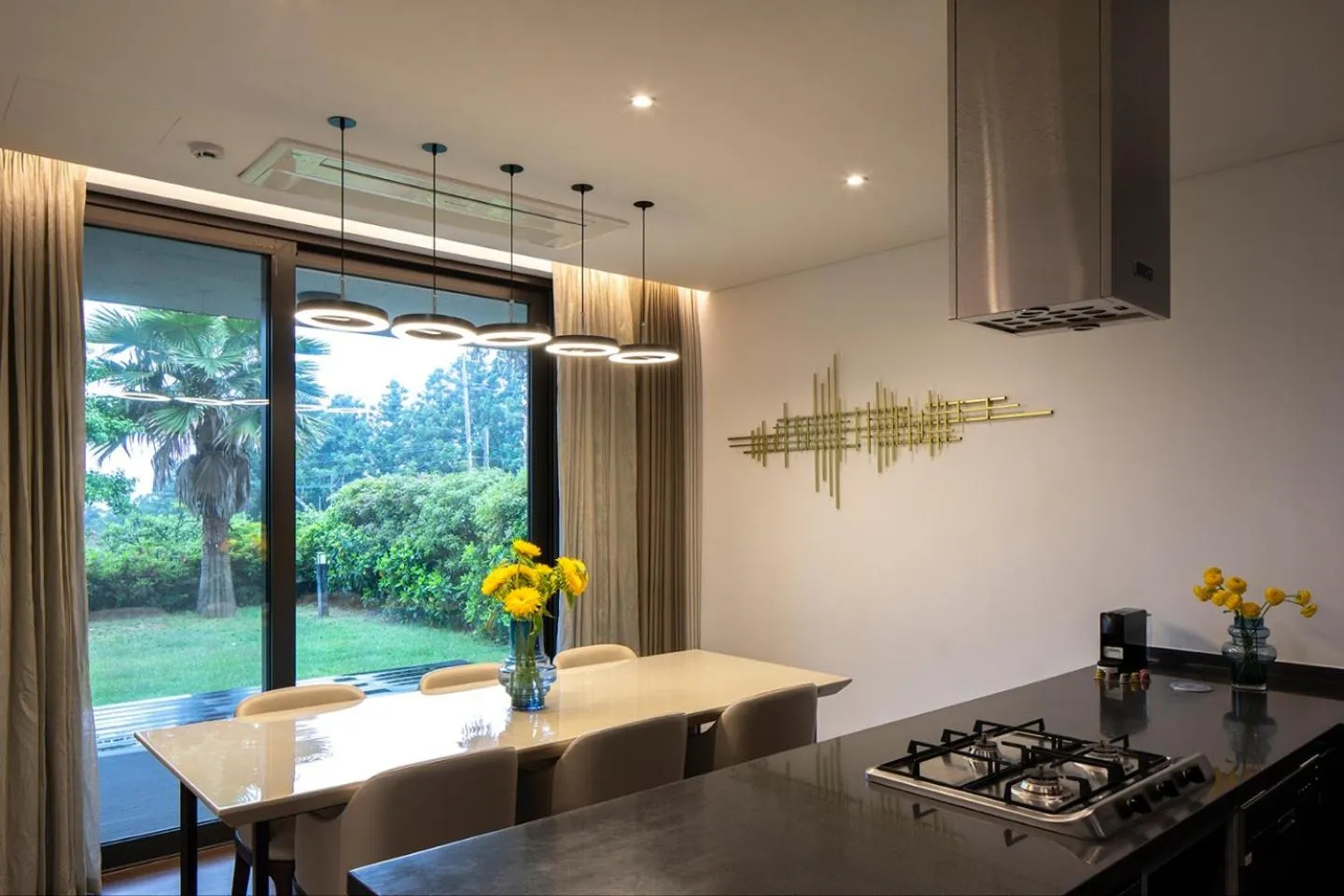 Dining area in Velum Resort