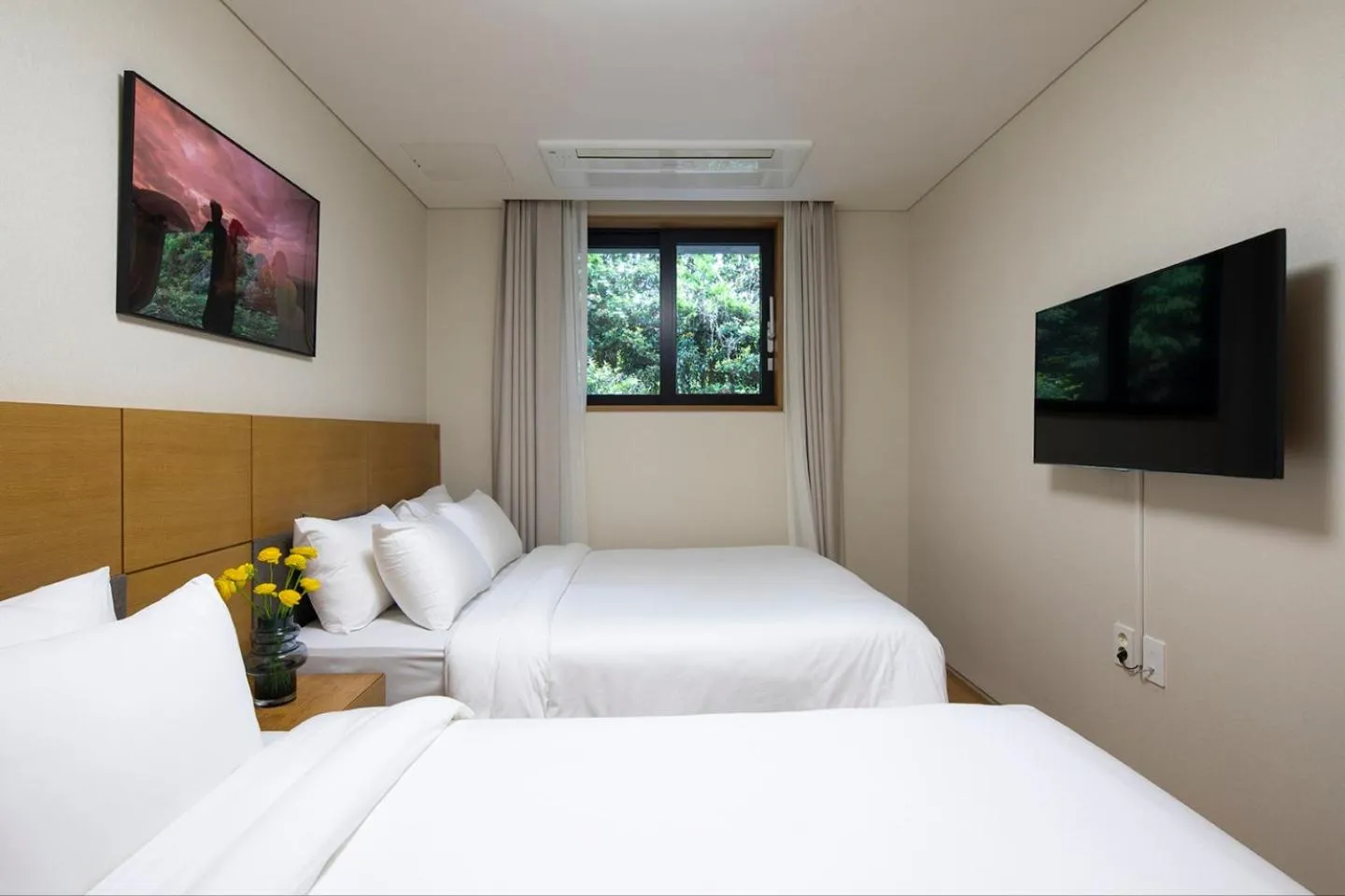 Bedroom, Bed in Velum Resort