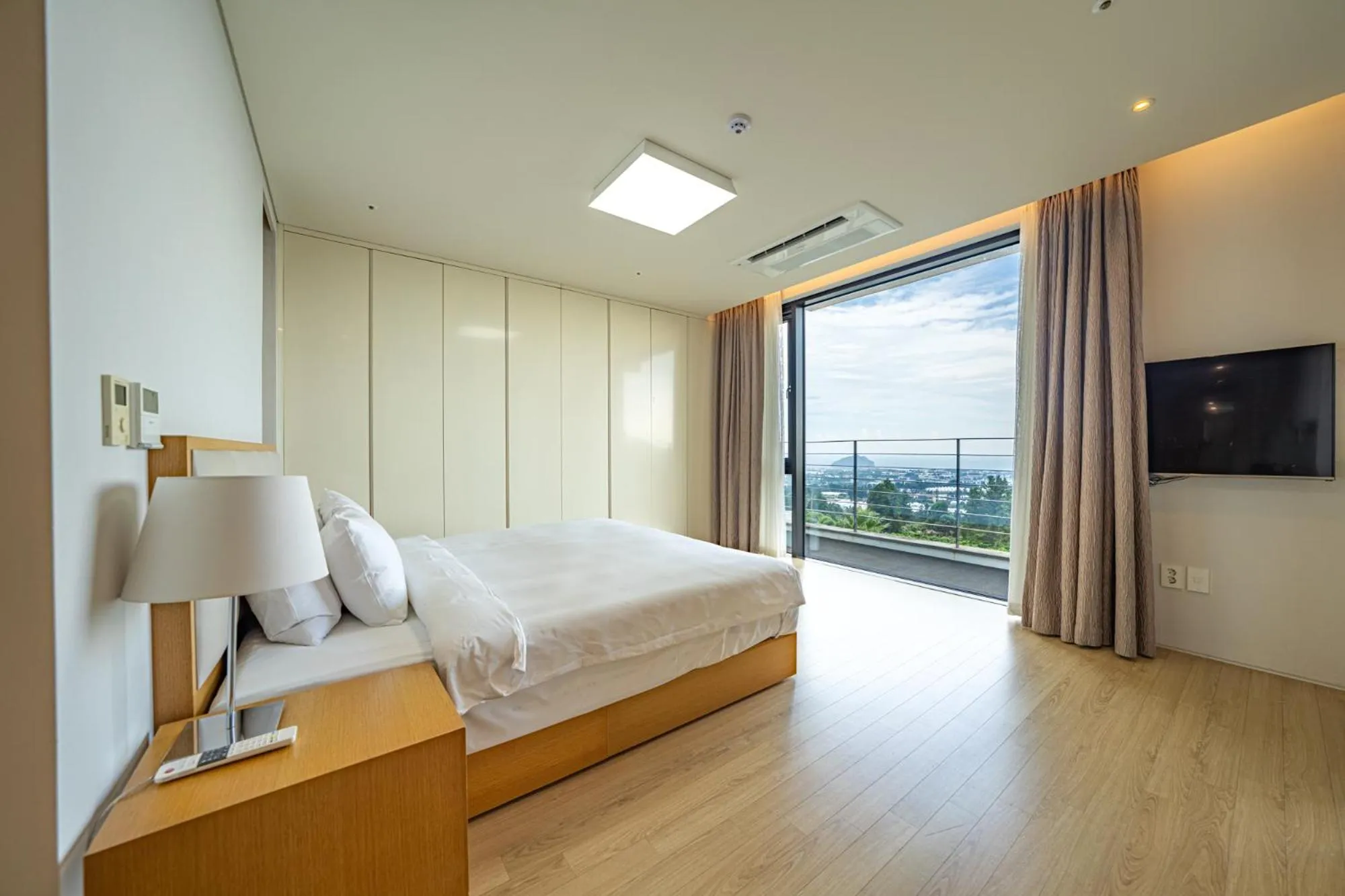 Bedroom, Bed in Velum Resort