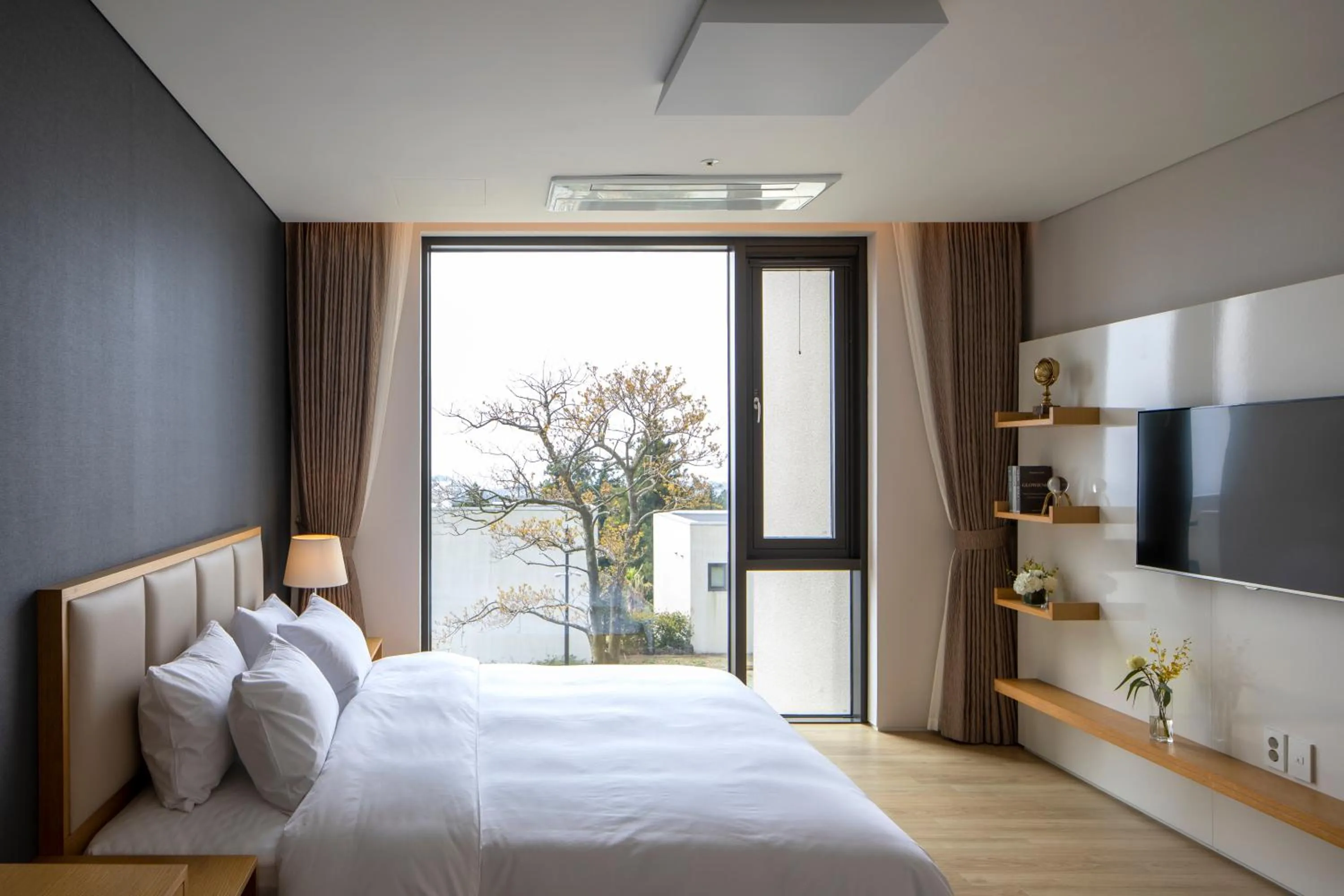 Bedroom, Bed in Velum Resort