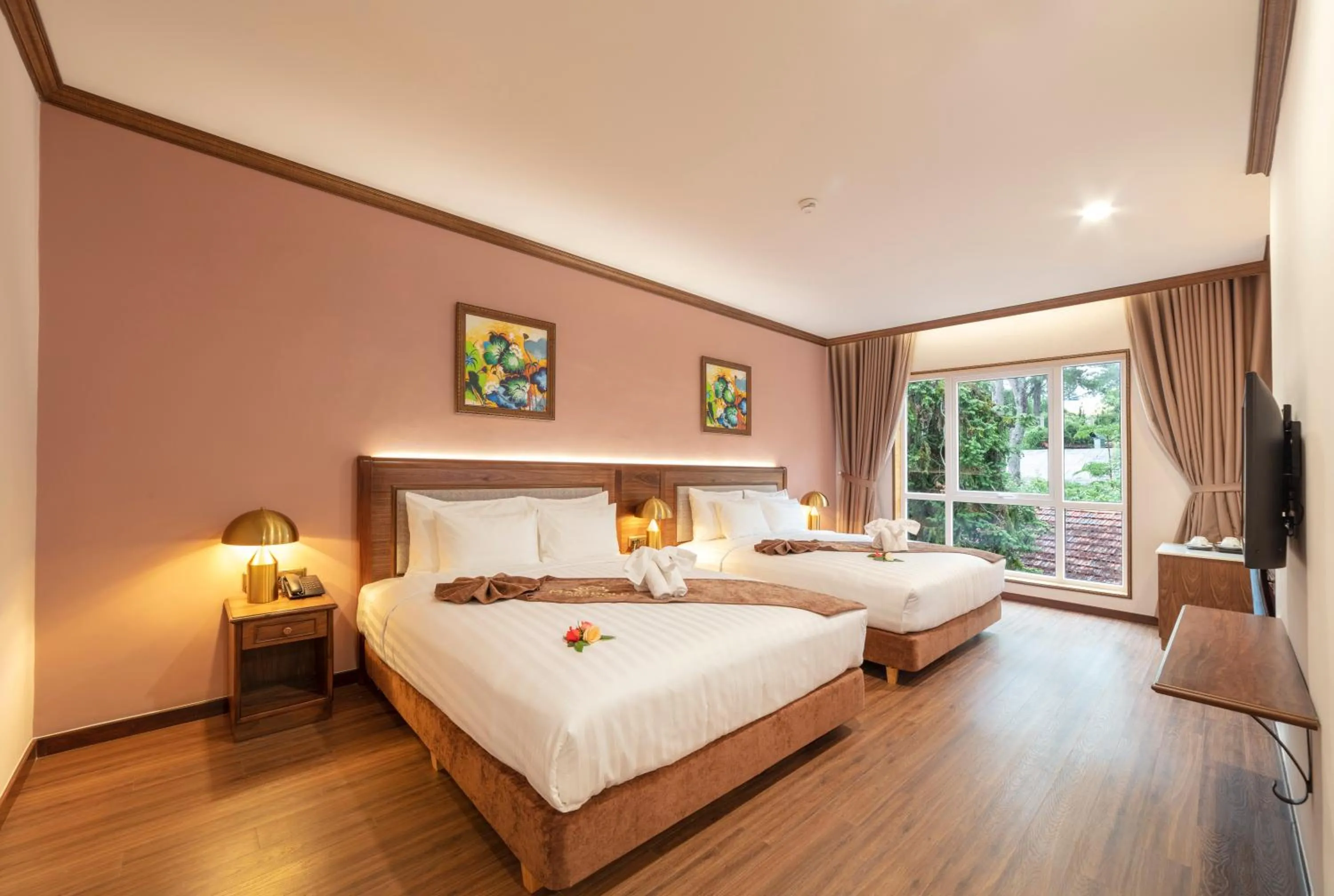 Bed in Marigold Hotel Dalat