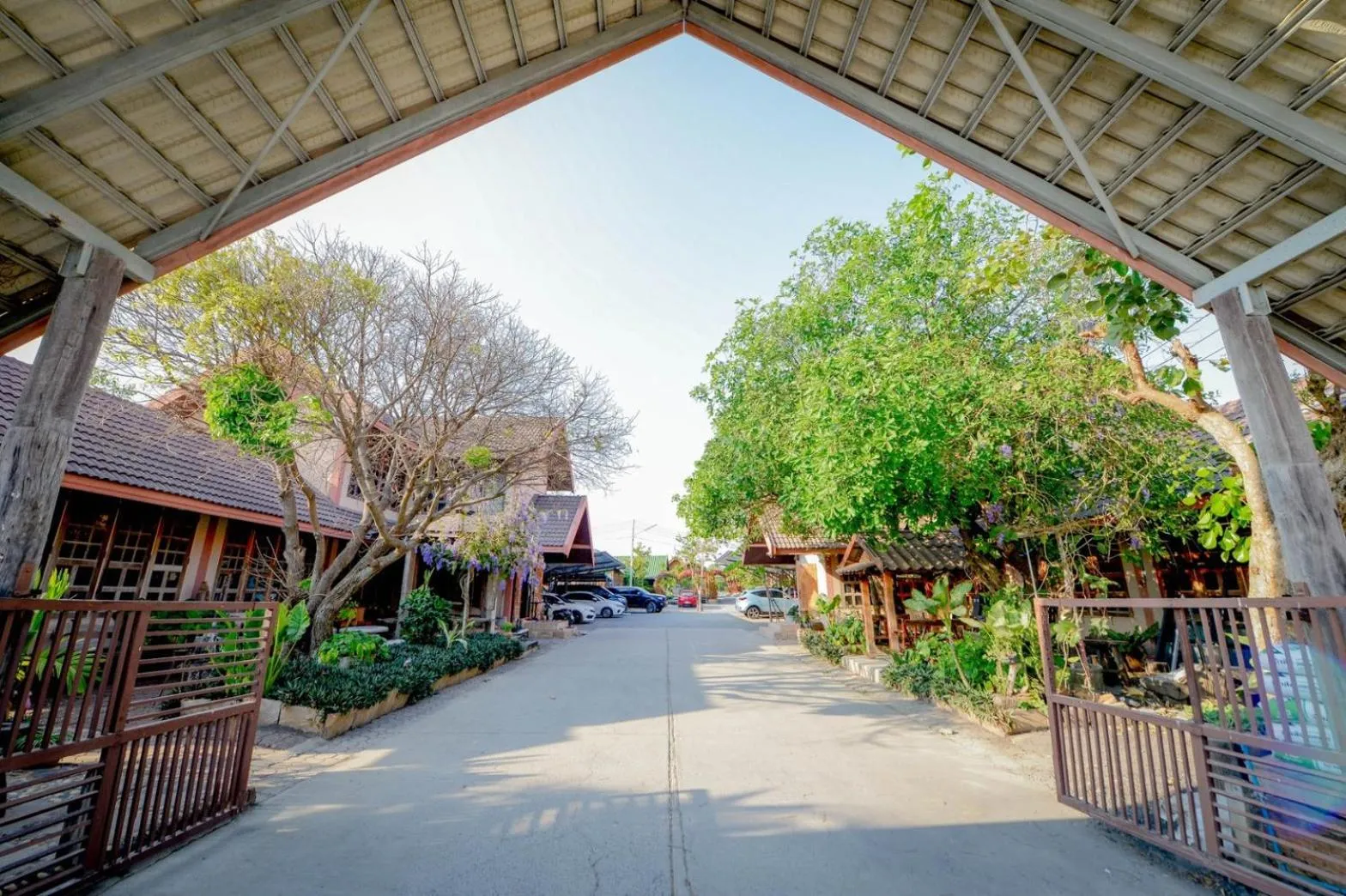 Facade/entrance in MRK Resort & Massage