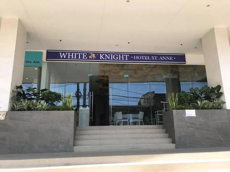 White Knight Hotel Saint Anne
