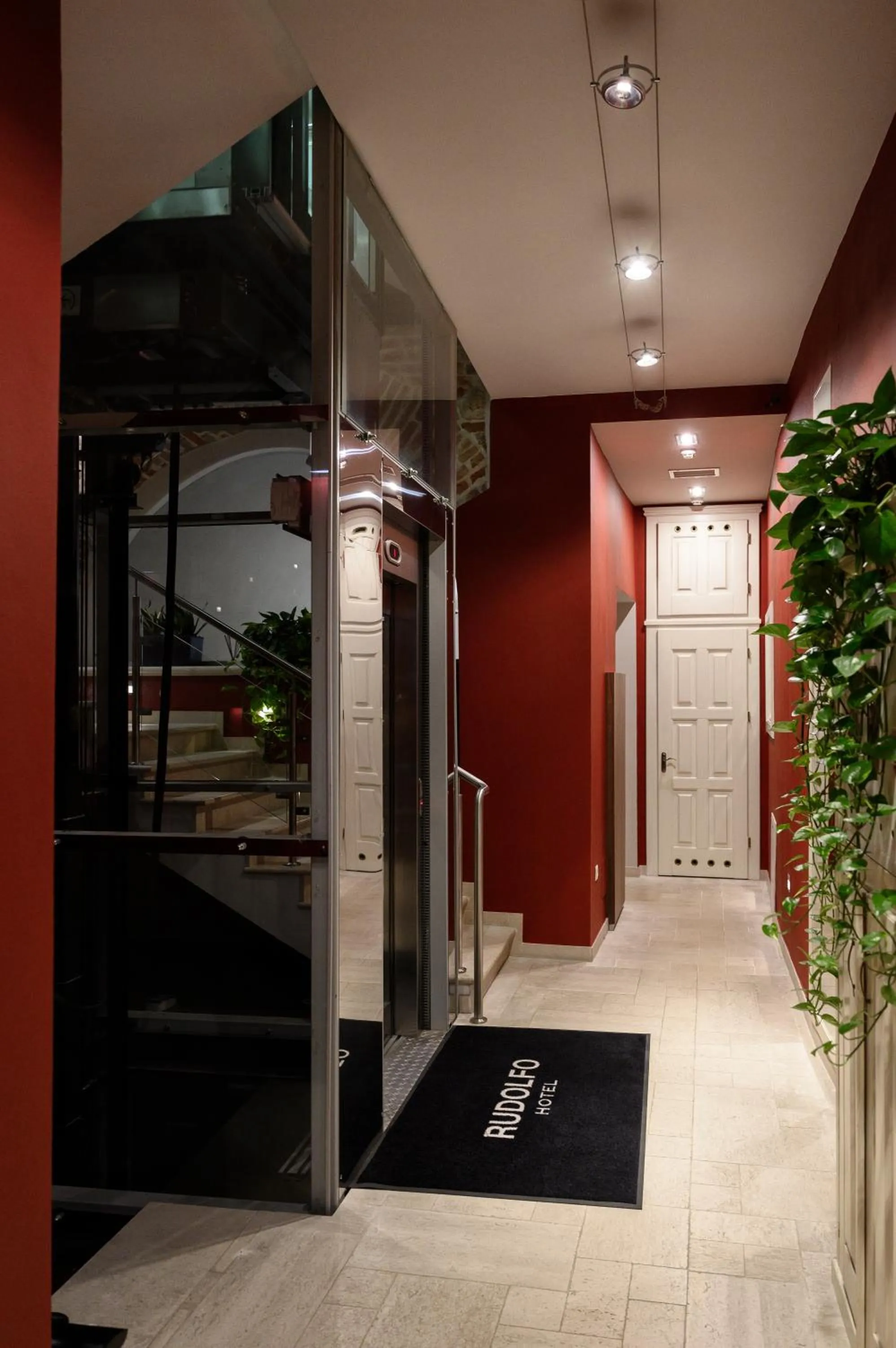 elevator in Rudolfo Hotel
