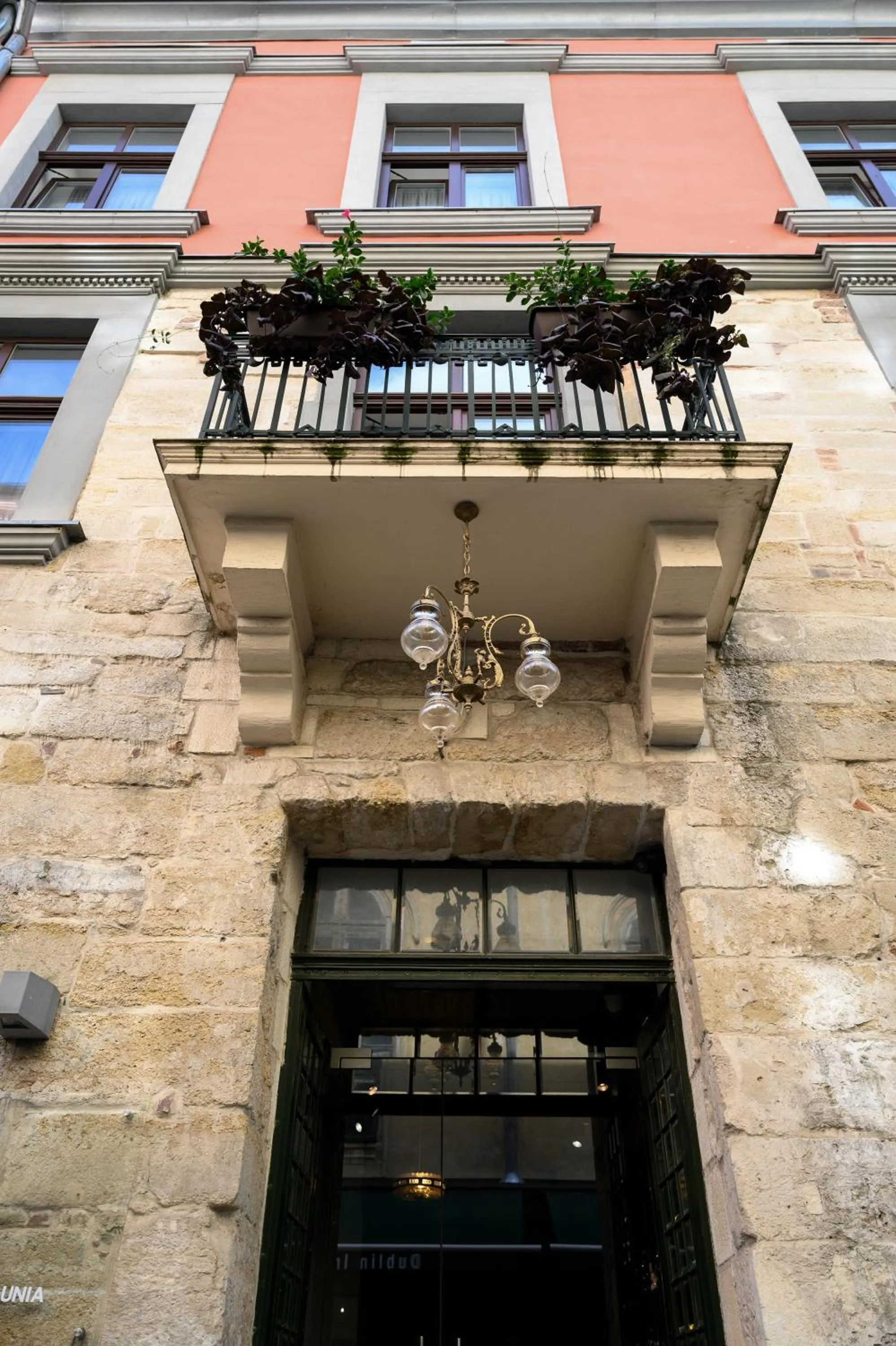 Property building in Rudolfo Hotel