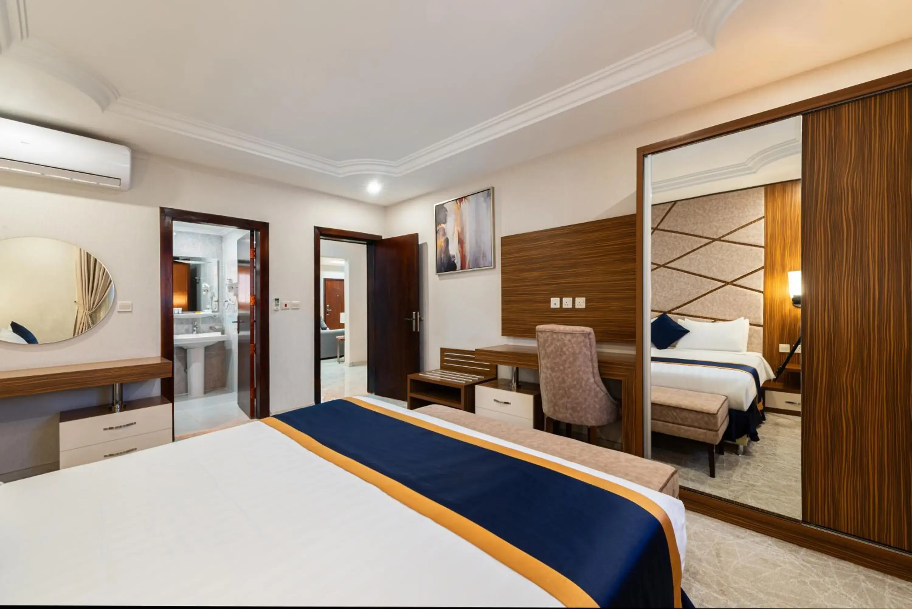 Two-Bedroom Apartment in The Palaces Hotel Suites - Wadeen Two-Bedroom Apartment in The Palaces Hotel Suites - Wadeen
