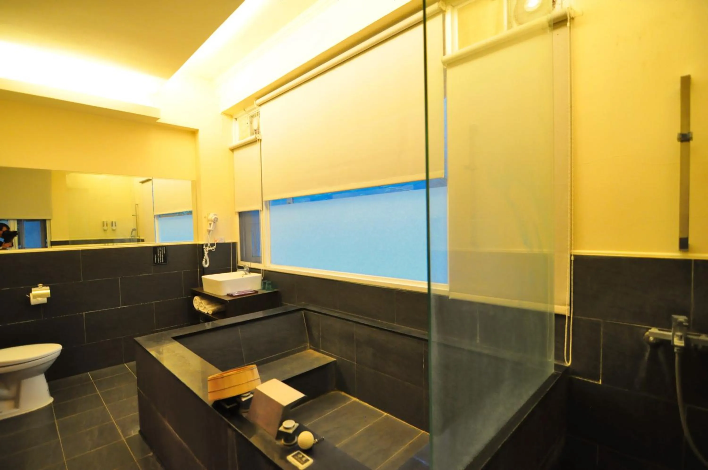 Hot Spring Bath in Courier Station