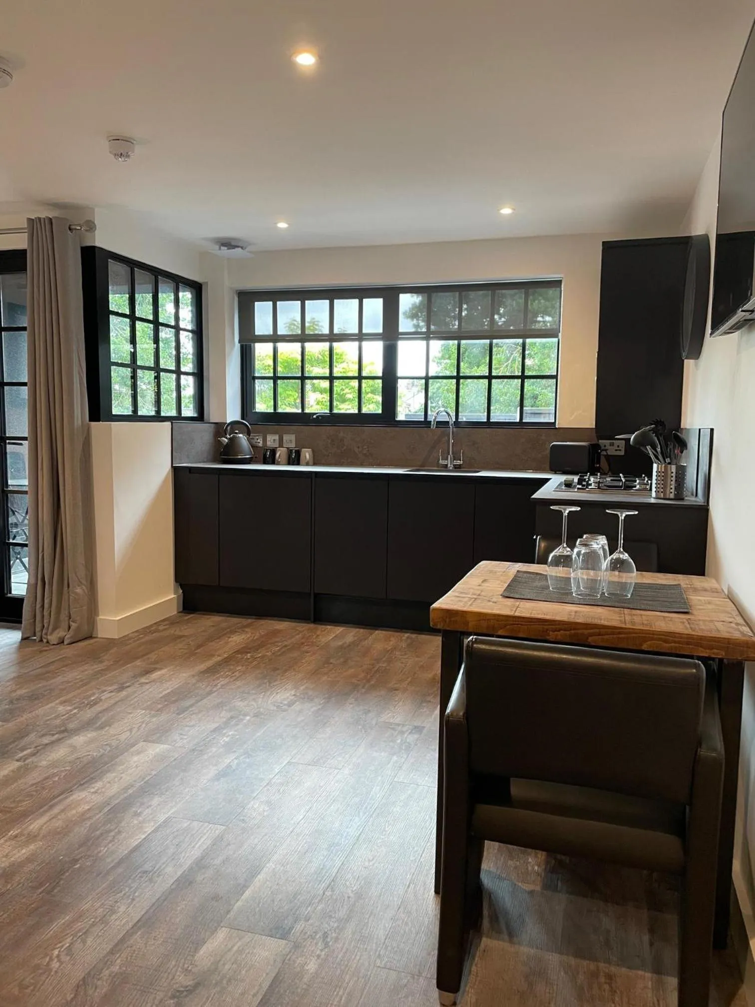 Kitchen or kitchenette in Booking Urban at Halstead