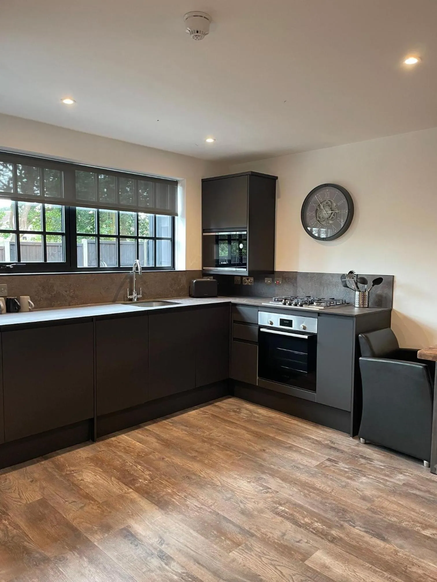 Kitchen or kitchenette in Booking Urban at Halstead